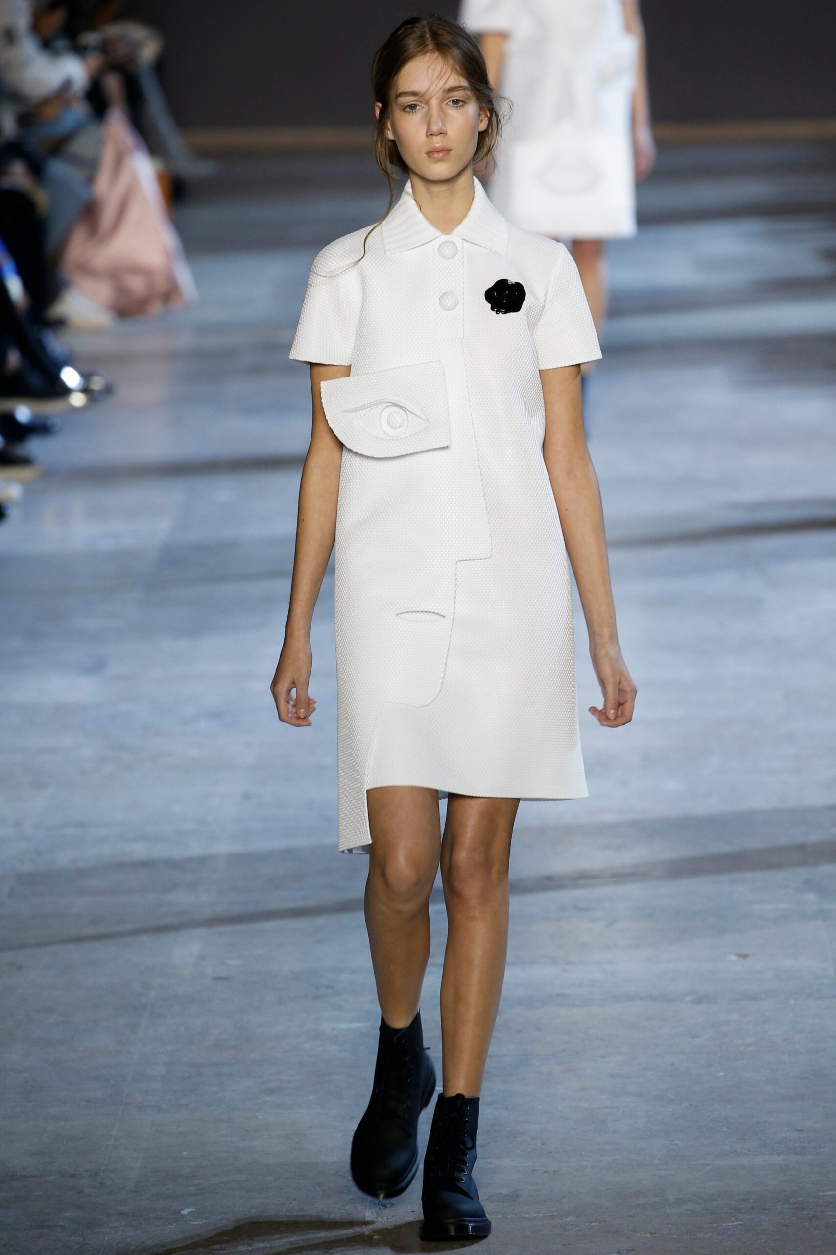 Viktor & Rolf S/S 16 Couture Look 1