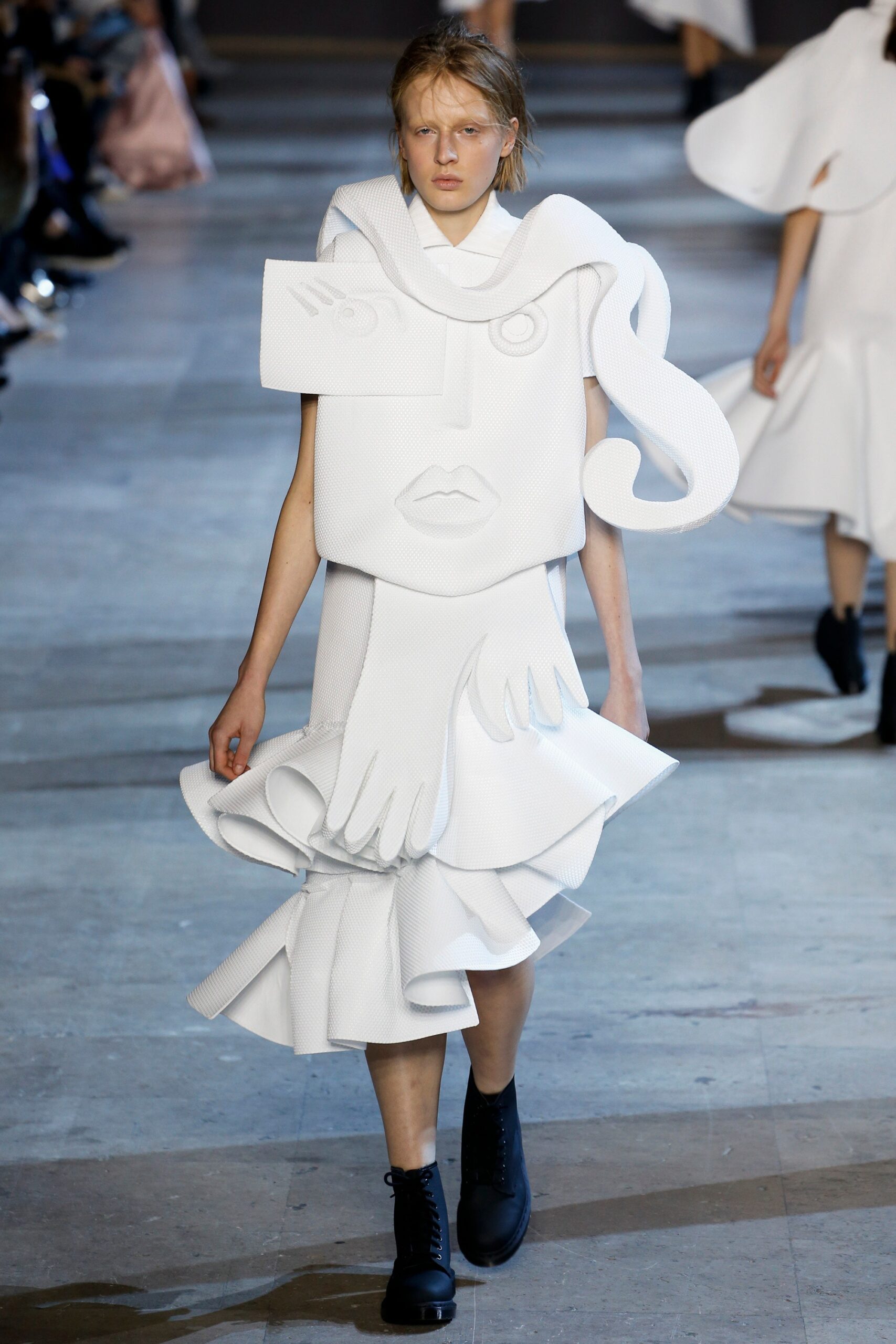 Viktor & Rolf S/S 16 Couture Look 4