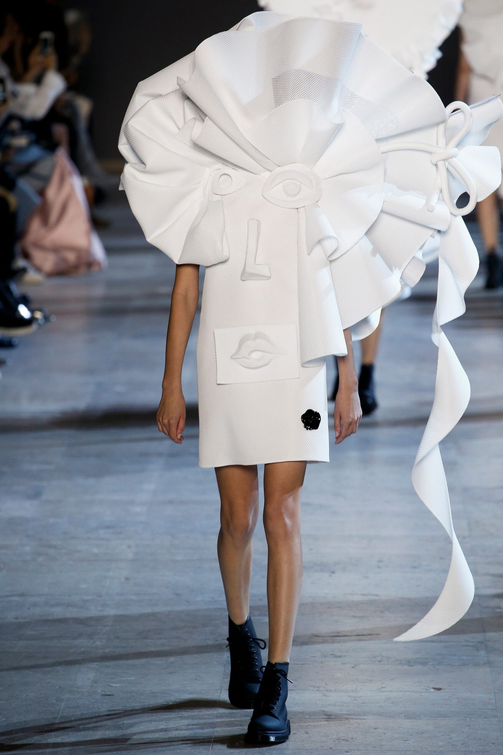 Viktor & Rolf S/S 16 Couture Look 6