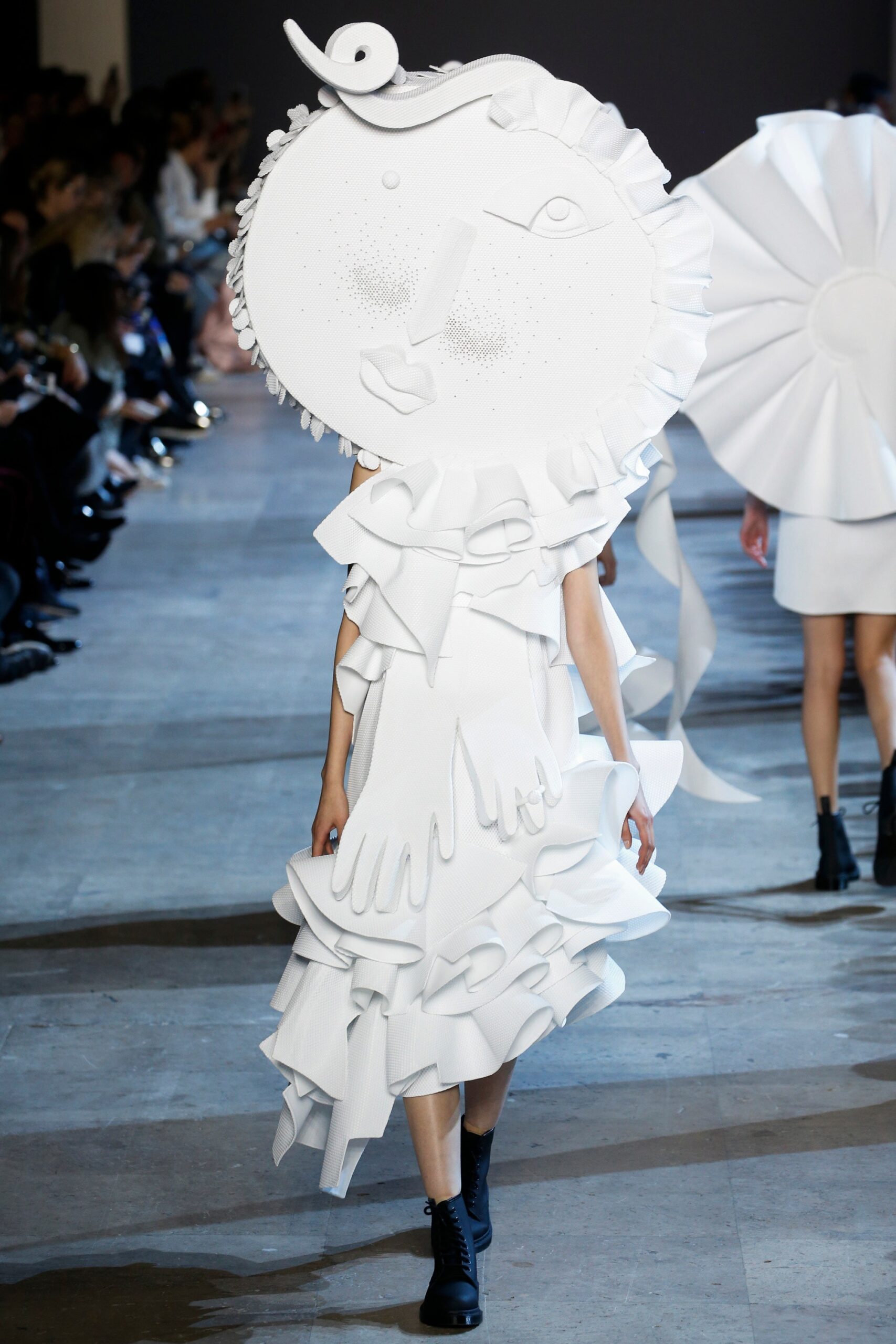 Viktor & Rolf S/S 16 Couture Look 7