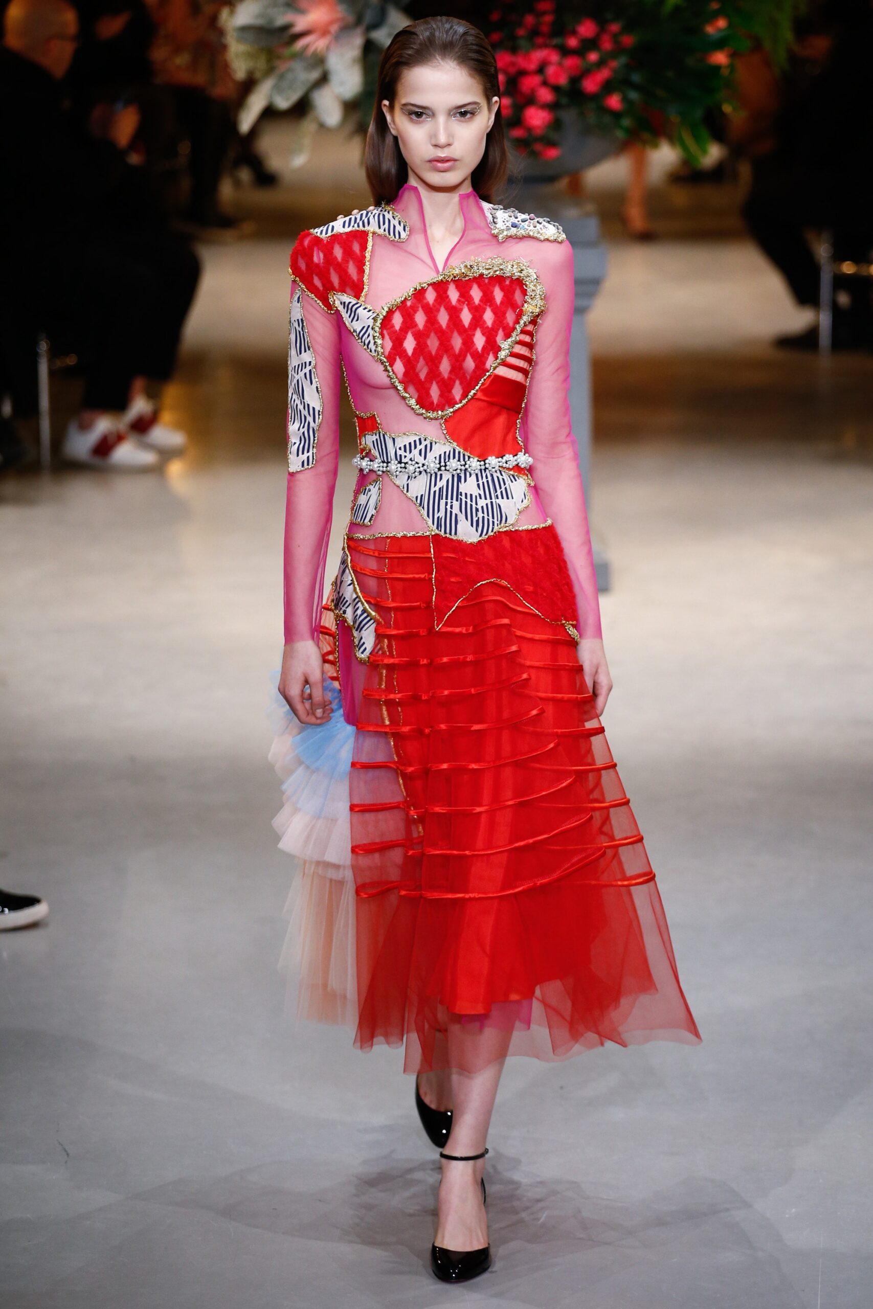 Viktor & Rolf S/S 17 Couture Look 1