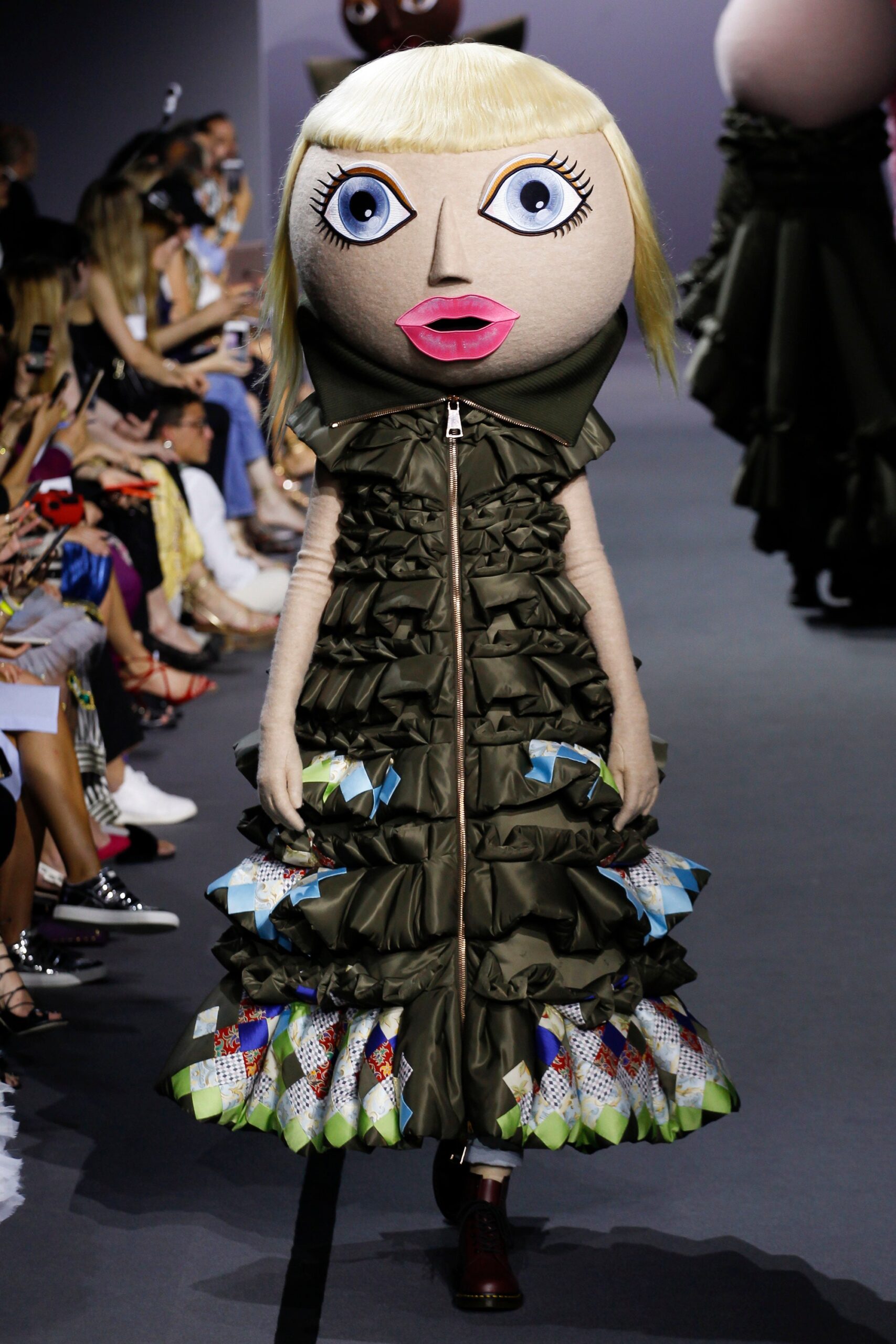 Viktor & Rolf F/W 17 Couture Look 12