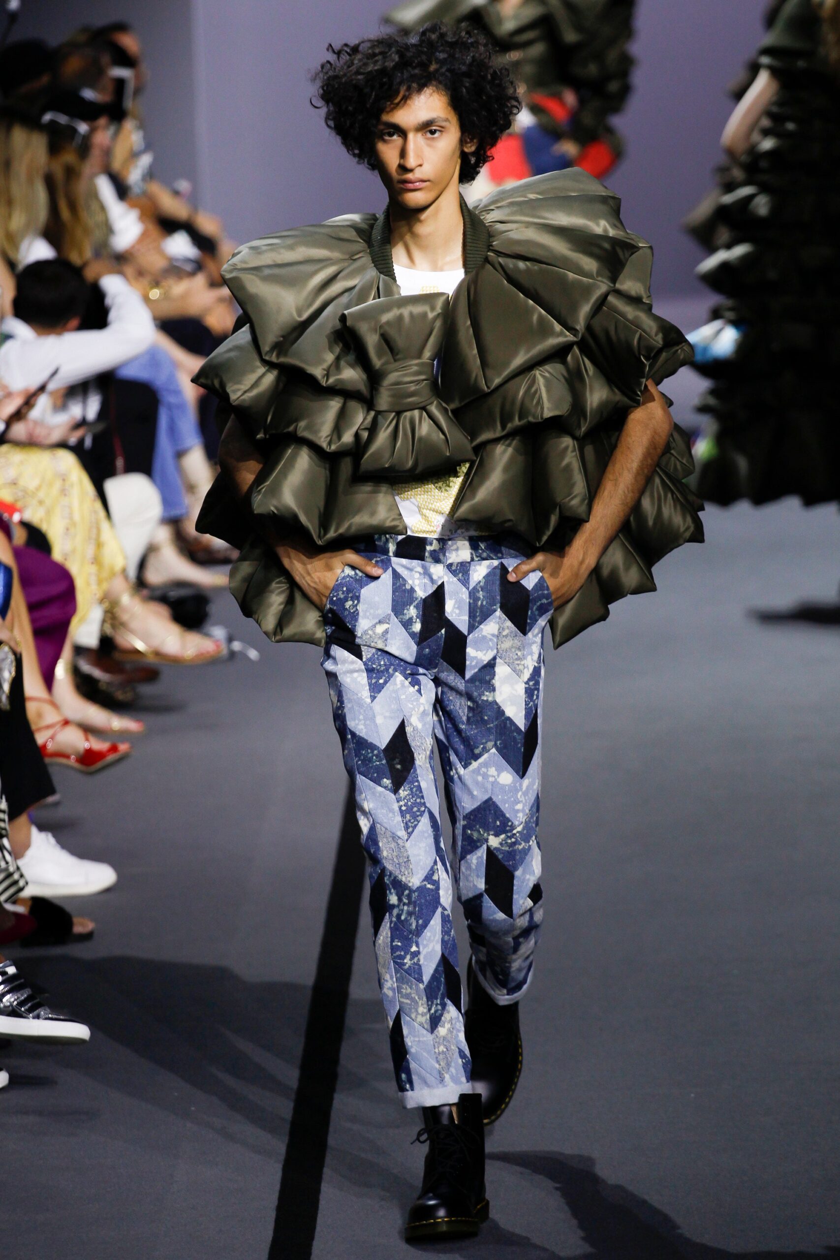 Viktor & Rolf F/W 17 Couture Look 32