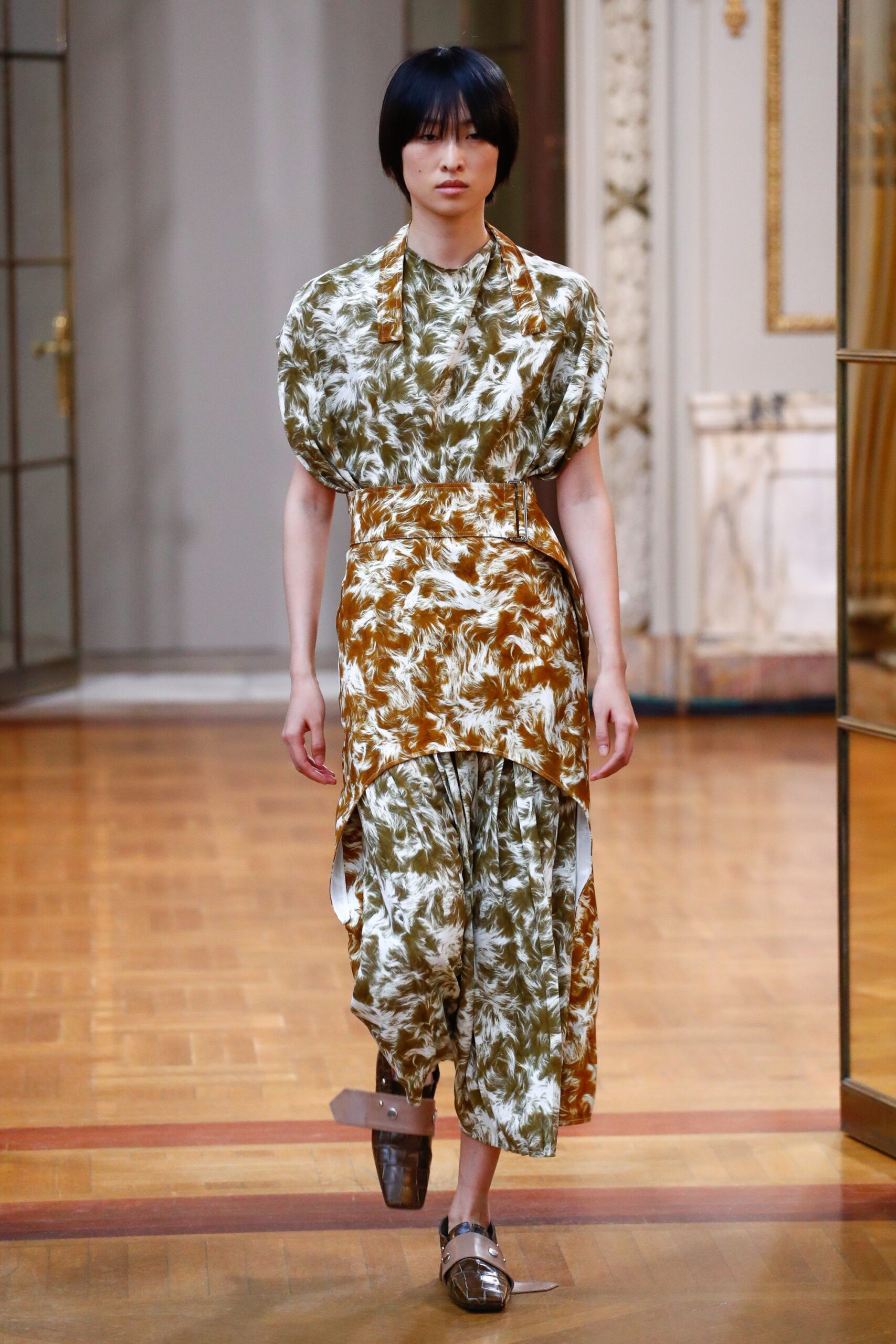 Victoria Beckham F/W 18 Look 7