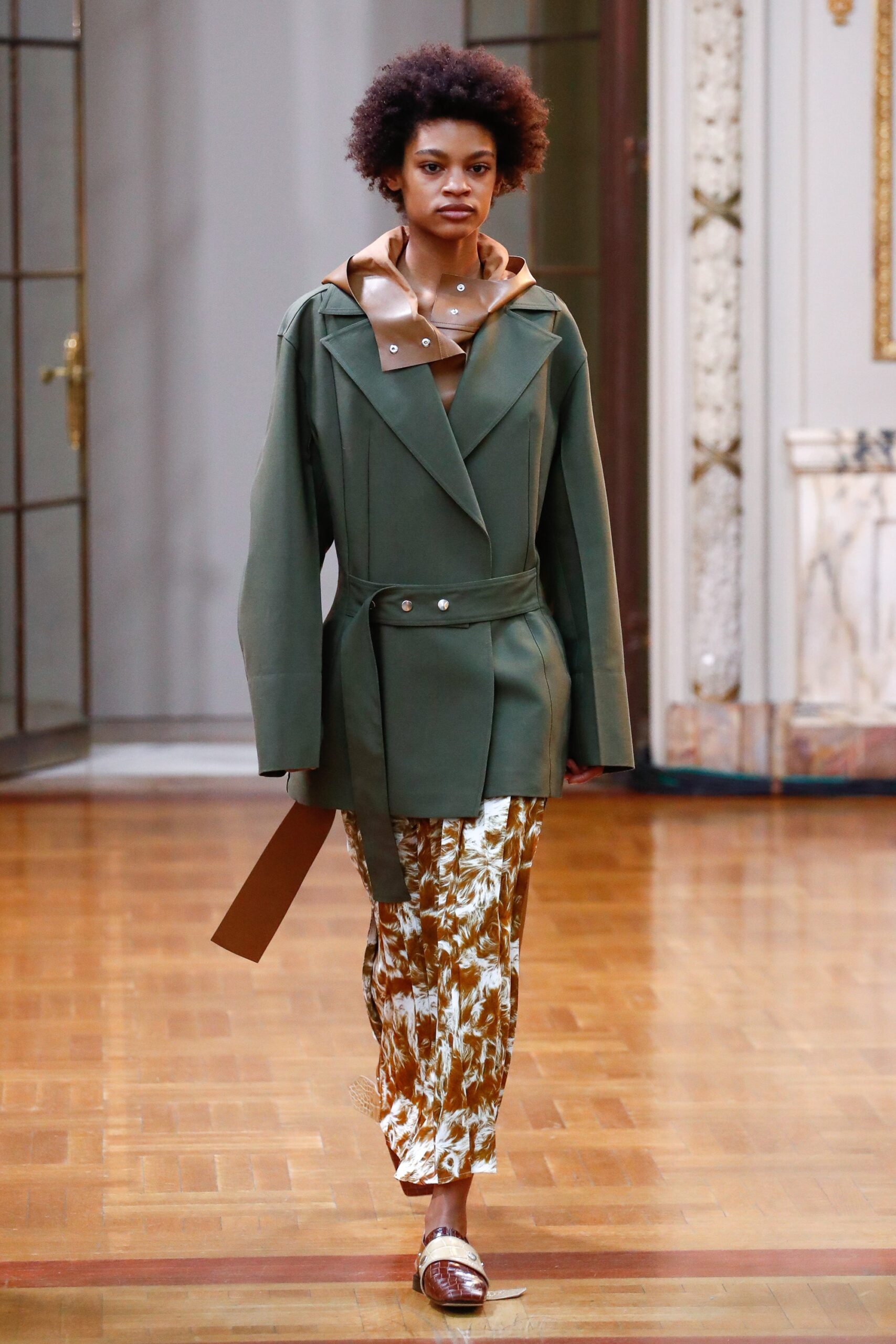 Victoria Beckham F/W 18 Look 9