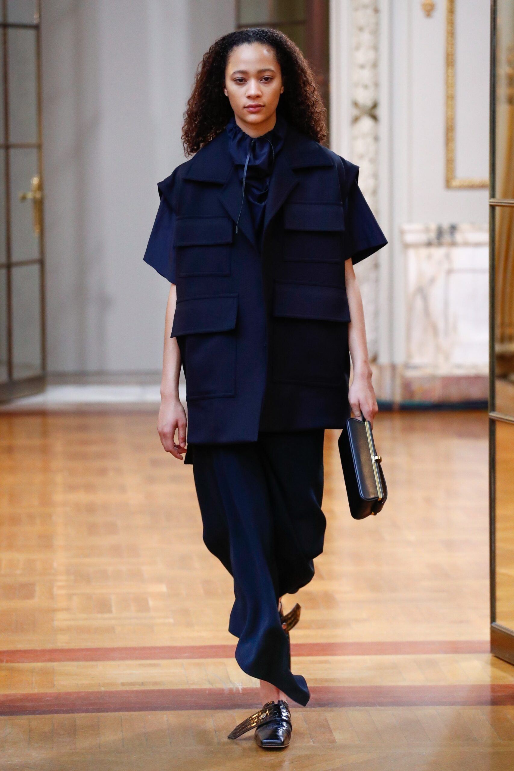 Victoria Beckham F/W 18 Look 13