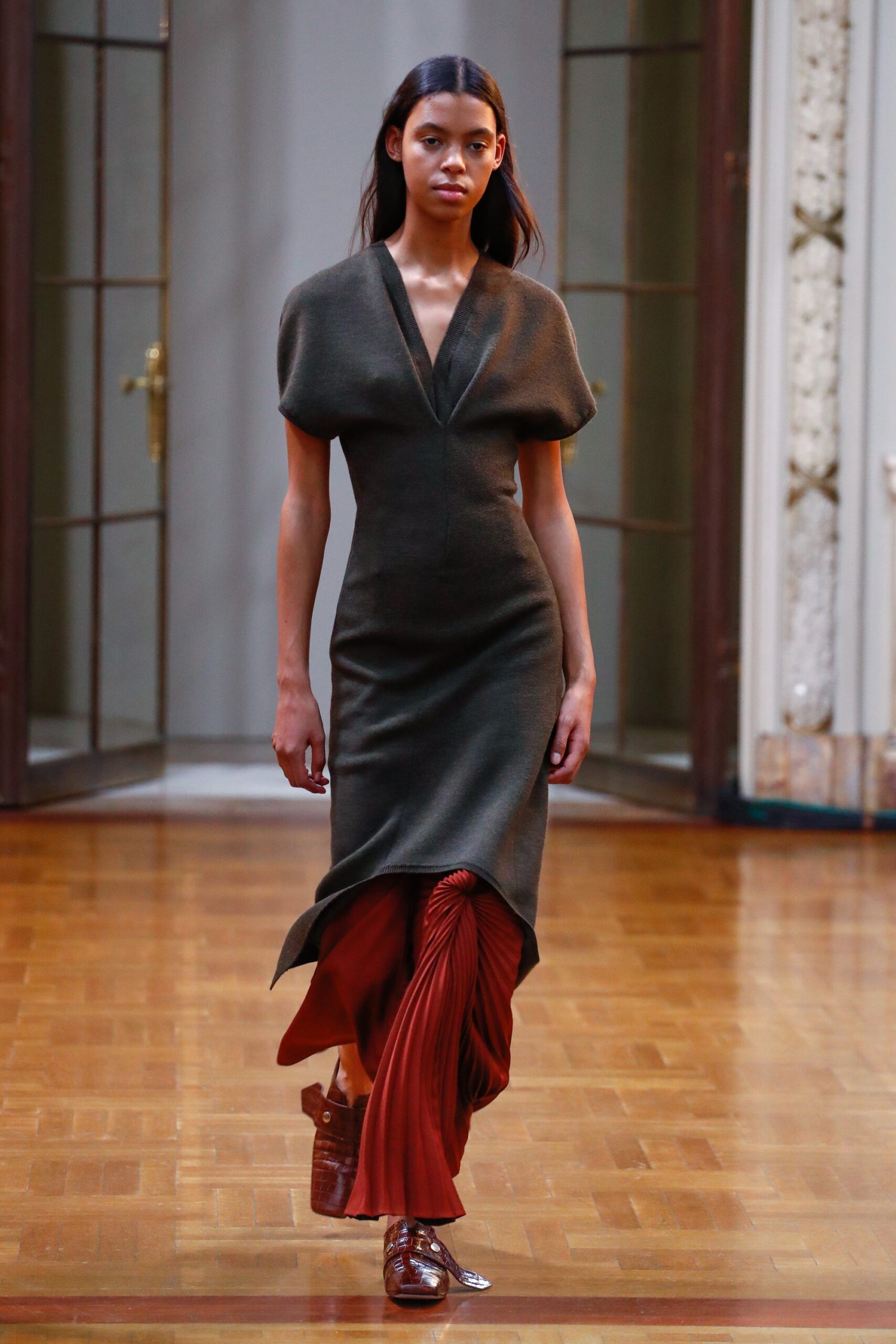 Victoria Beckham F/W 18 Look 16