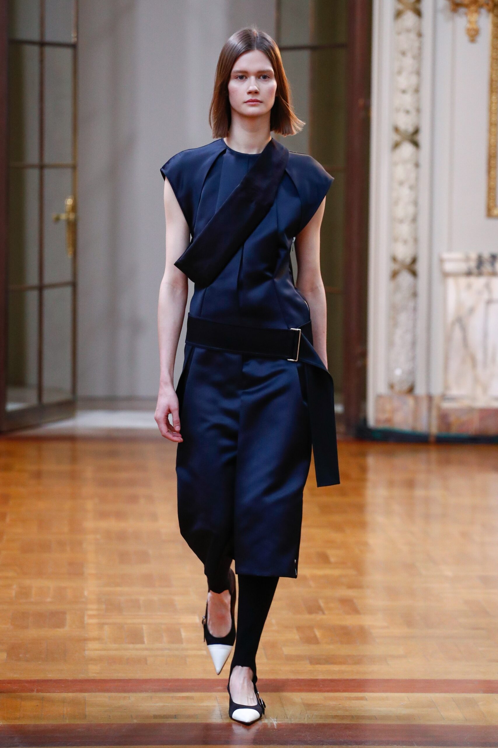 Victoria Beckham F/W 18 Look 20