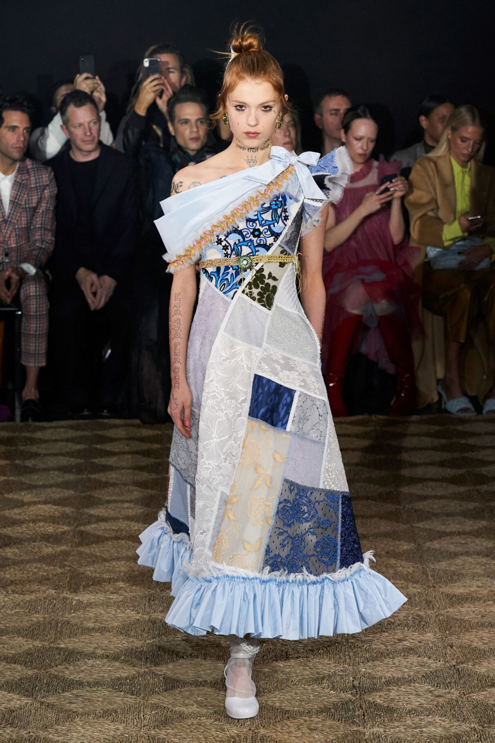 Viktor & Rolf S/S 20 Couture Look 1