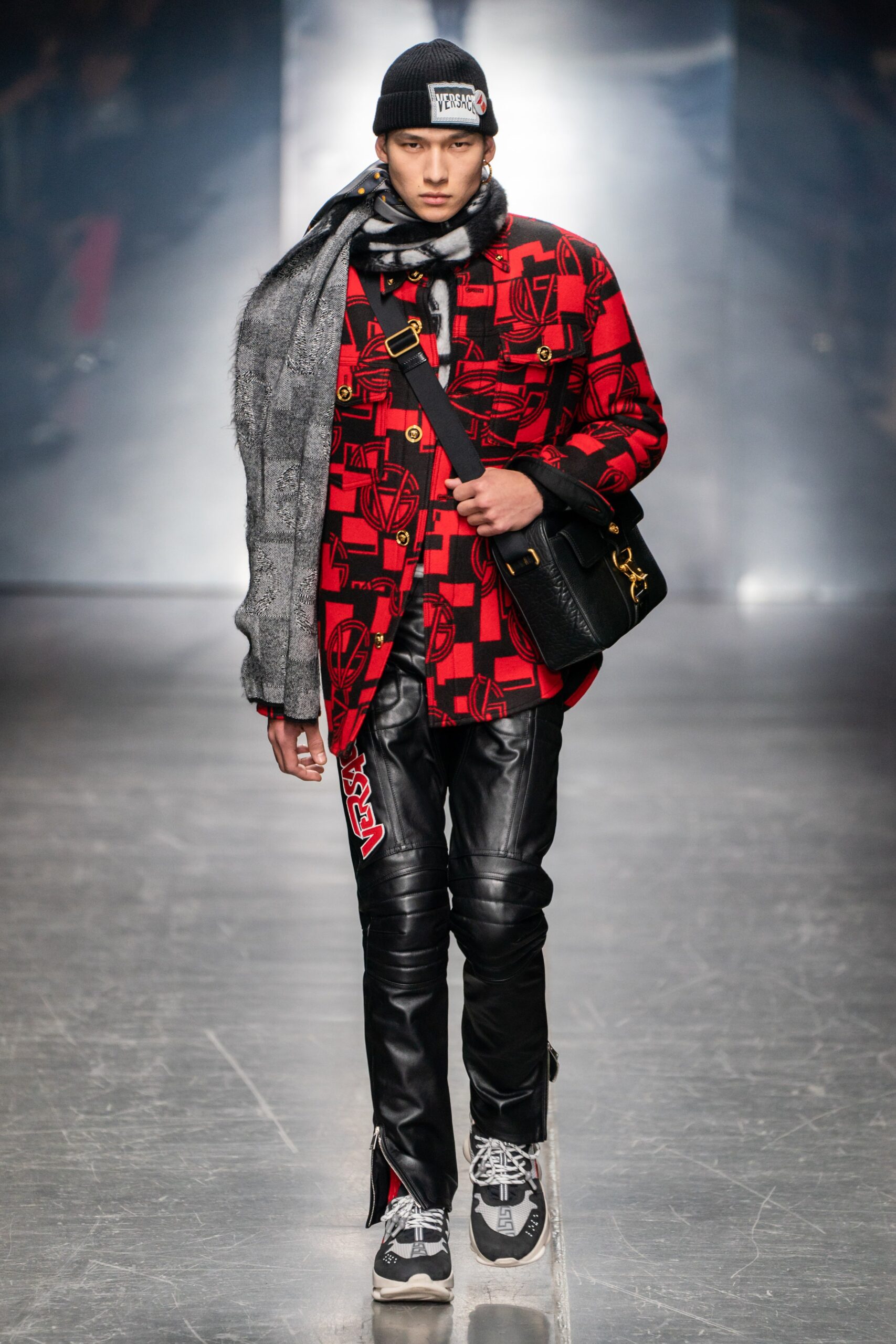Versace F/W 19 Menswear Look 3