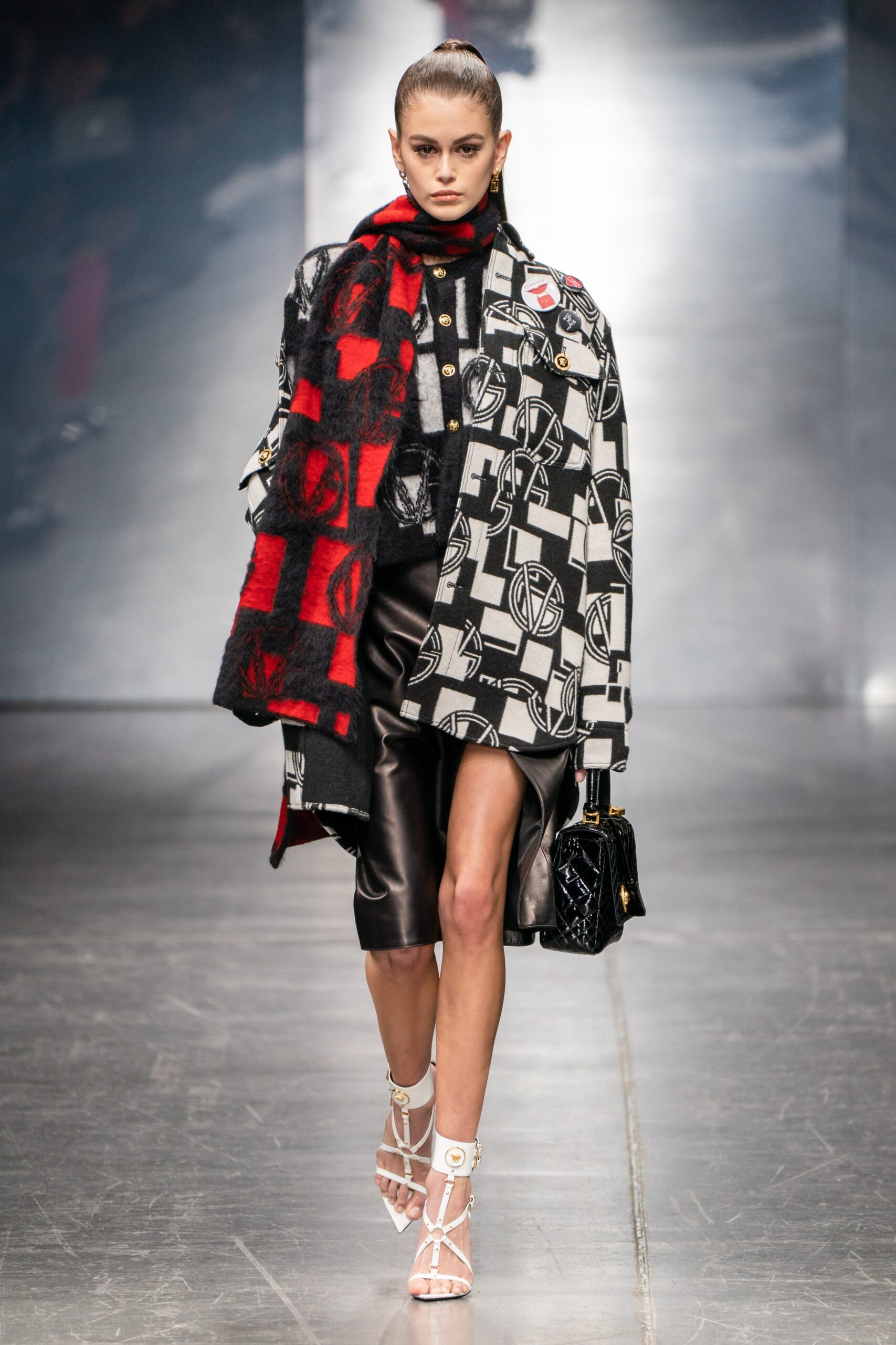 Versace F/W 19 Menswear Look 4