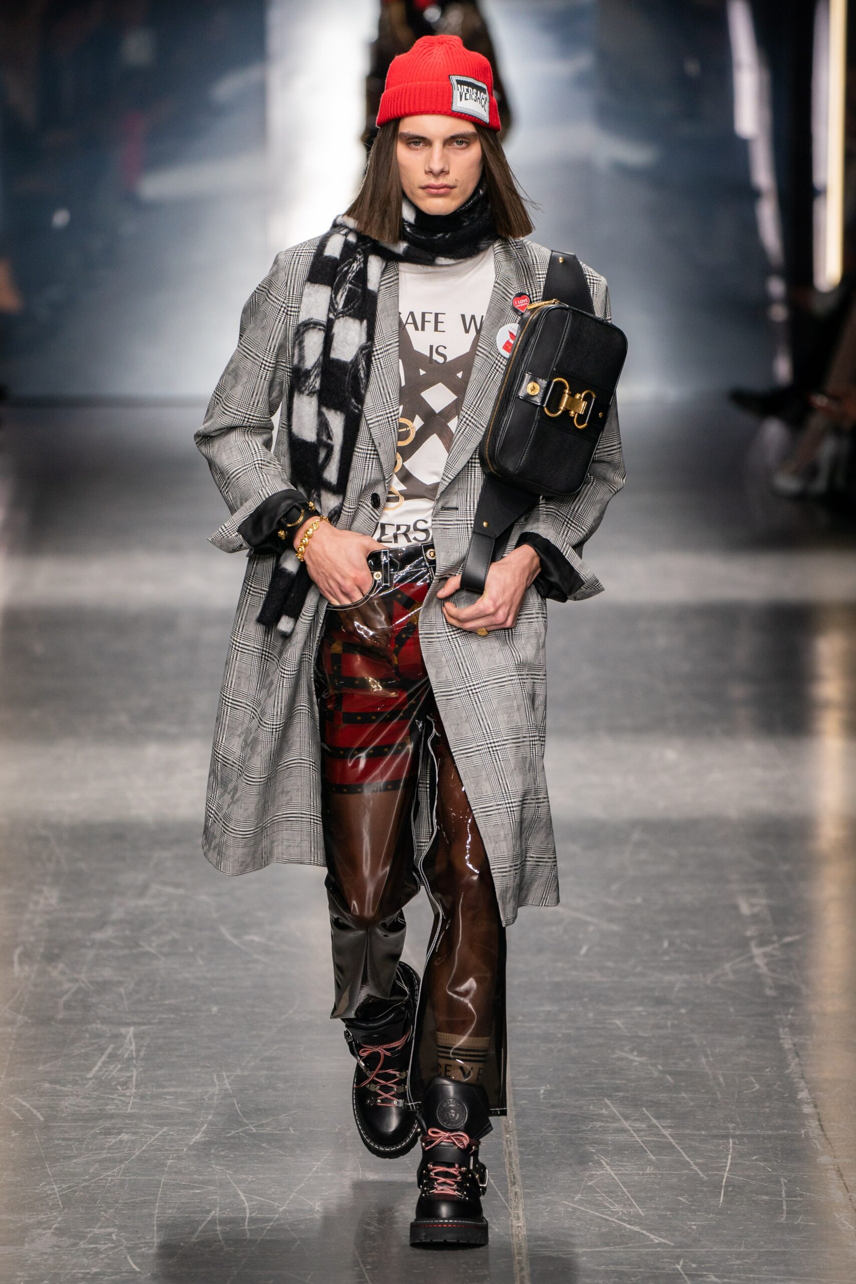 Versace F/W 19 Menswear Look 14