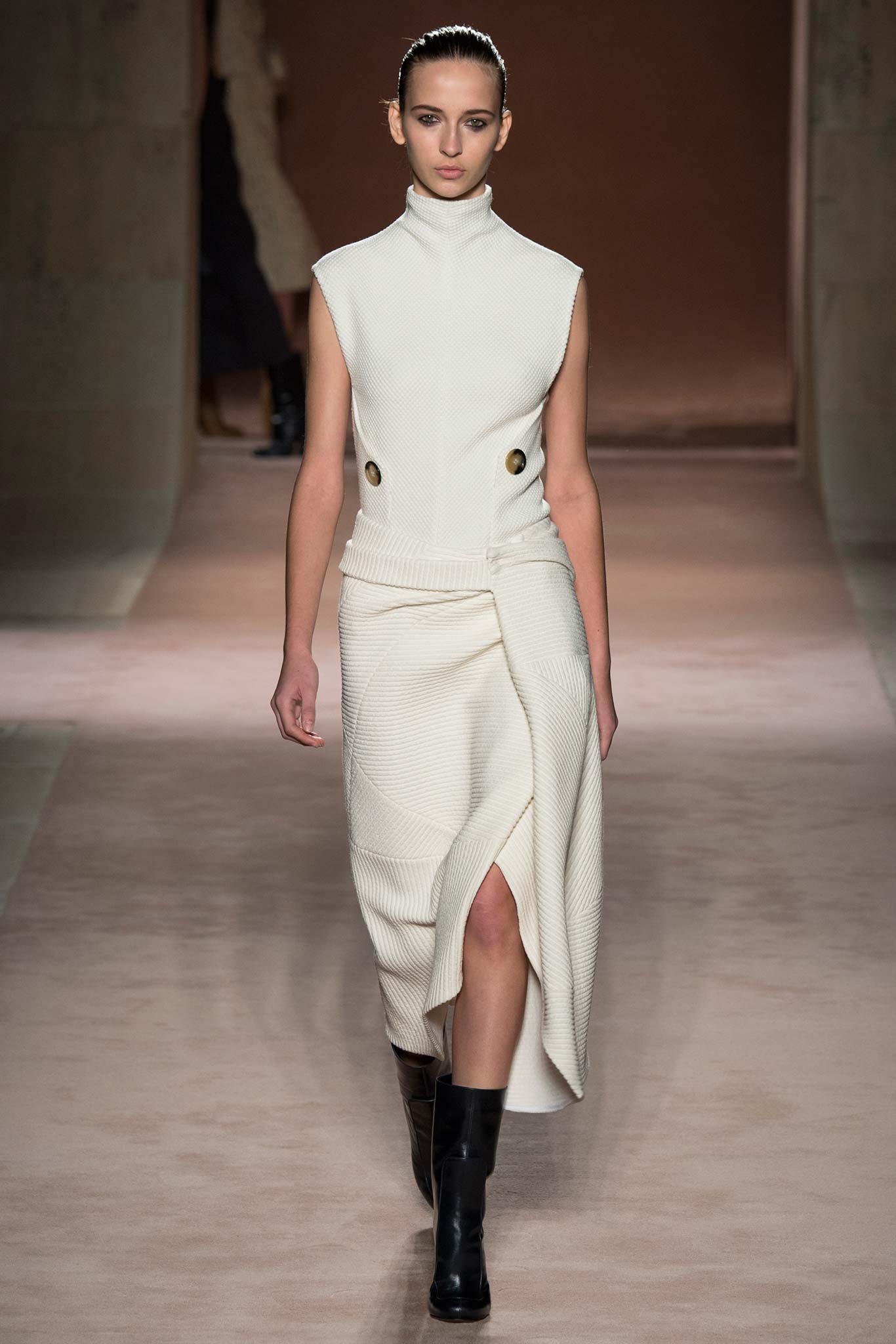 Victoria Beckham F/W 15 Look 10