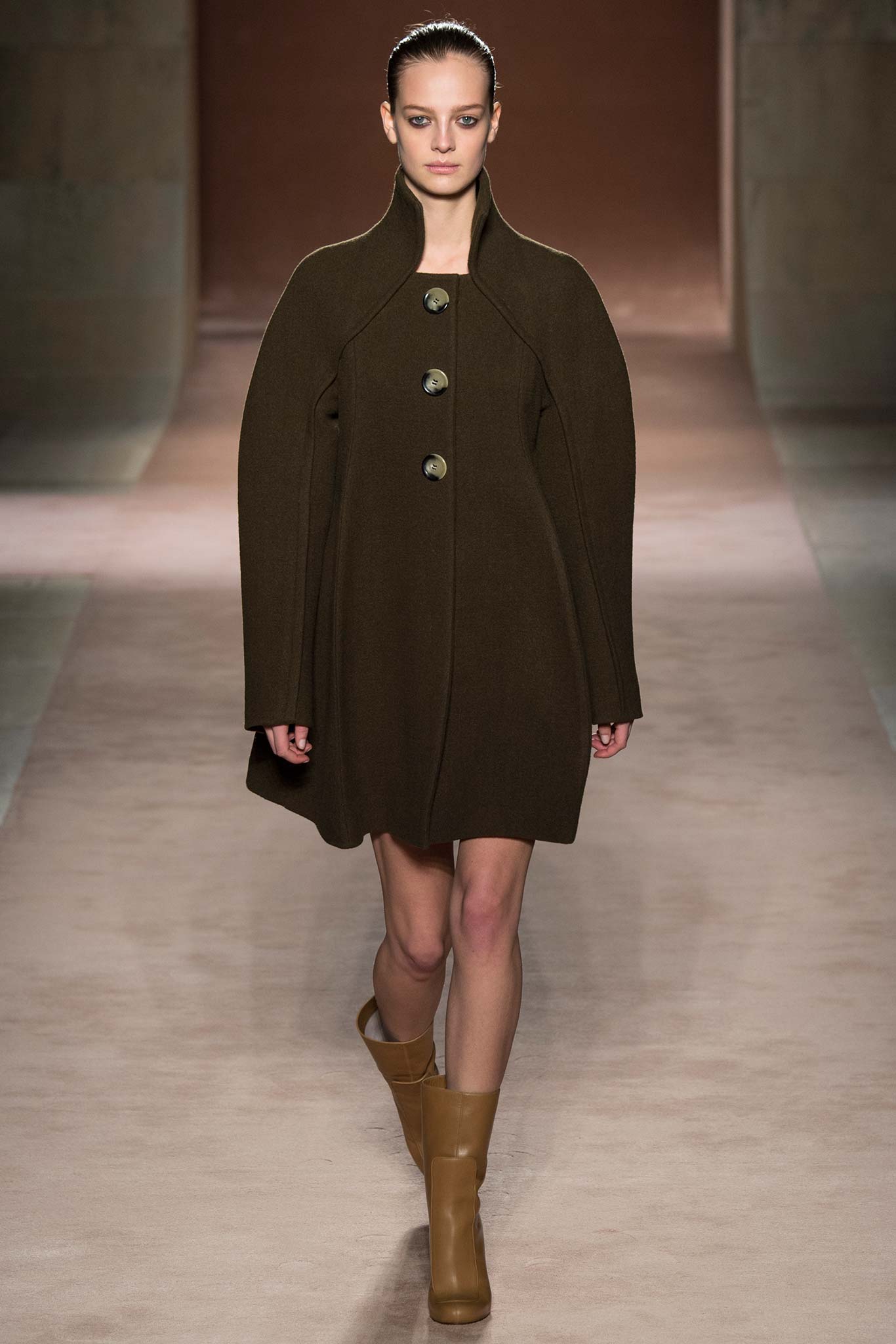 Victoria Beckham F/W 15 Look 21