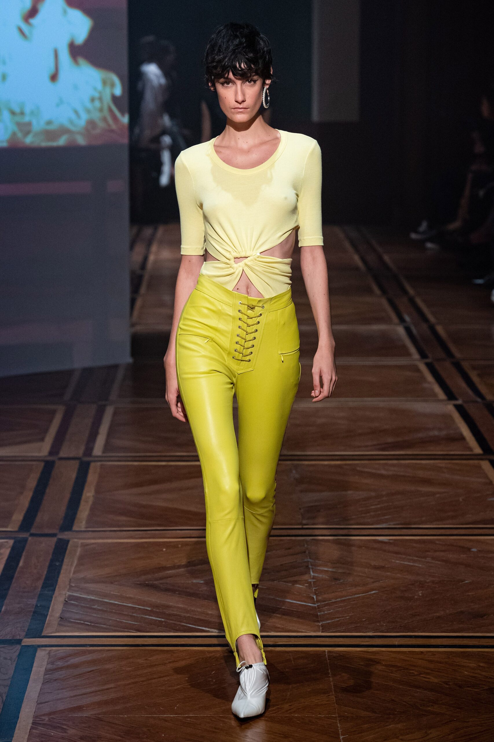 Unravel S/S 20 Look 2