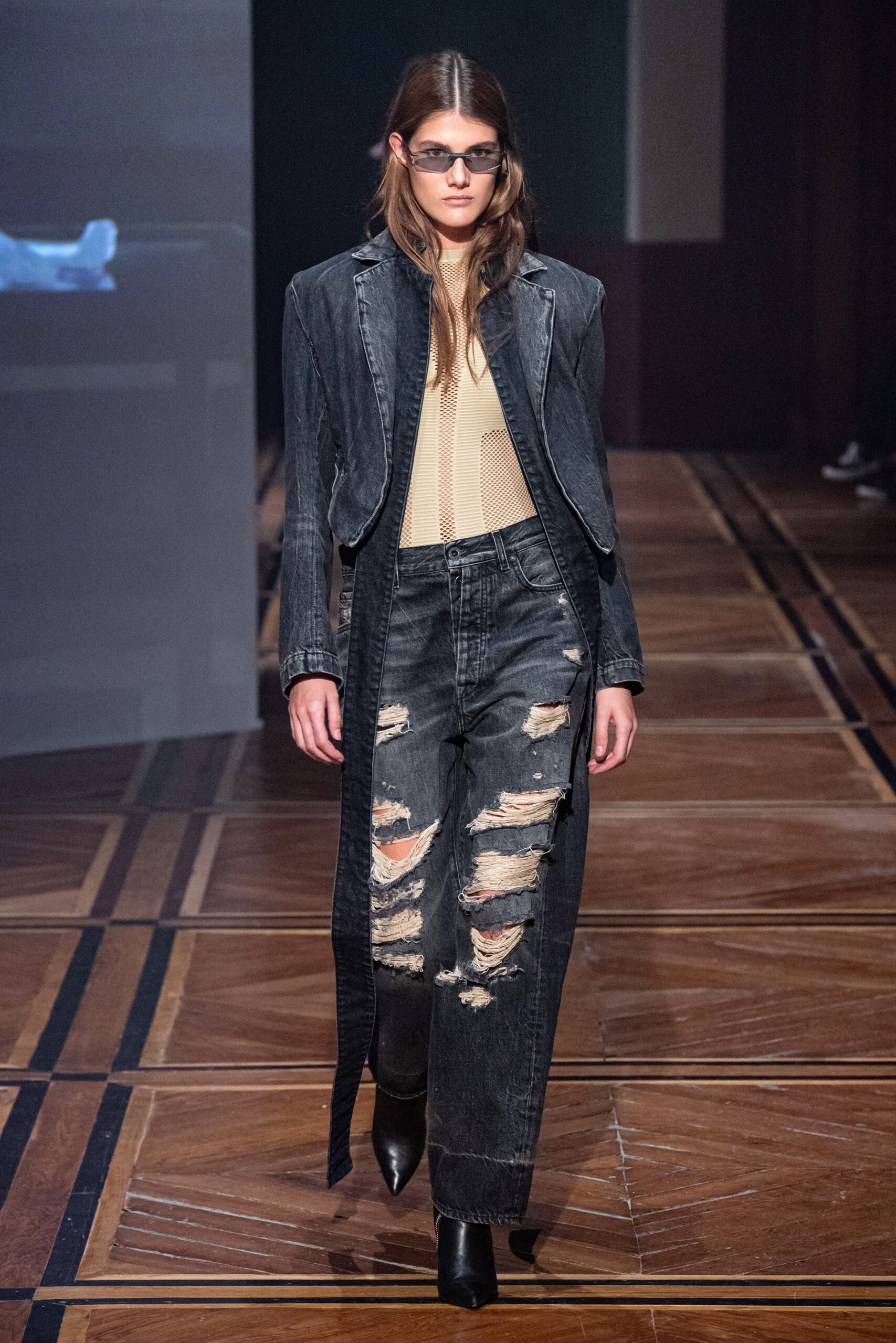 Unravel S/S 20 Look 13