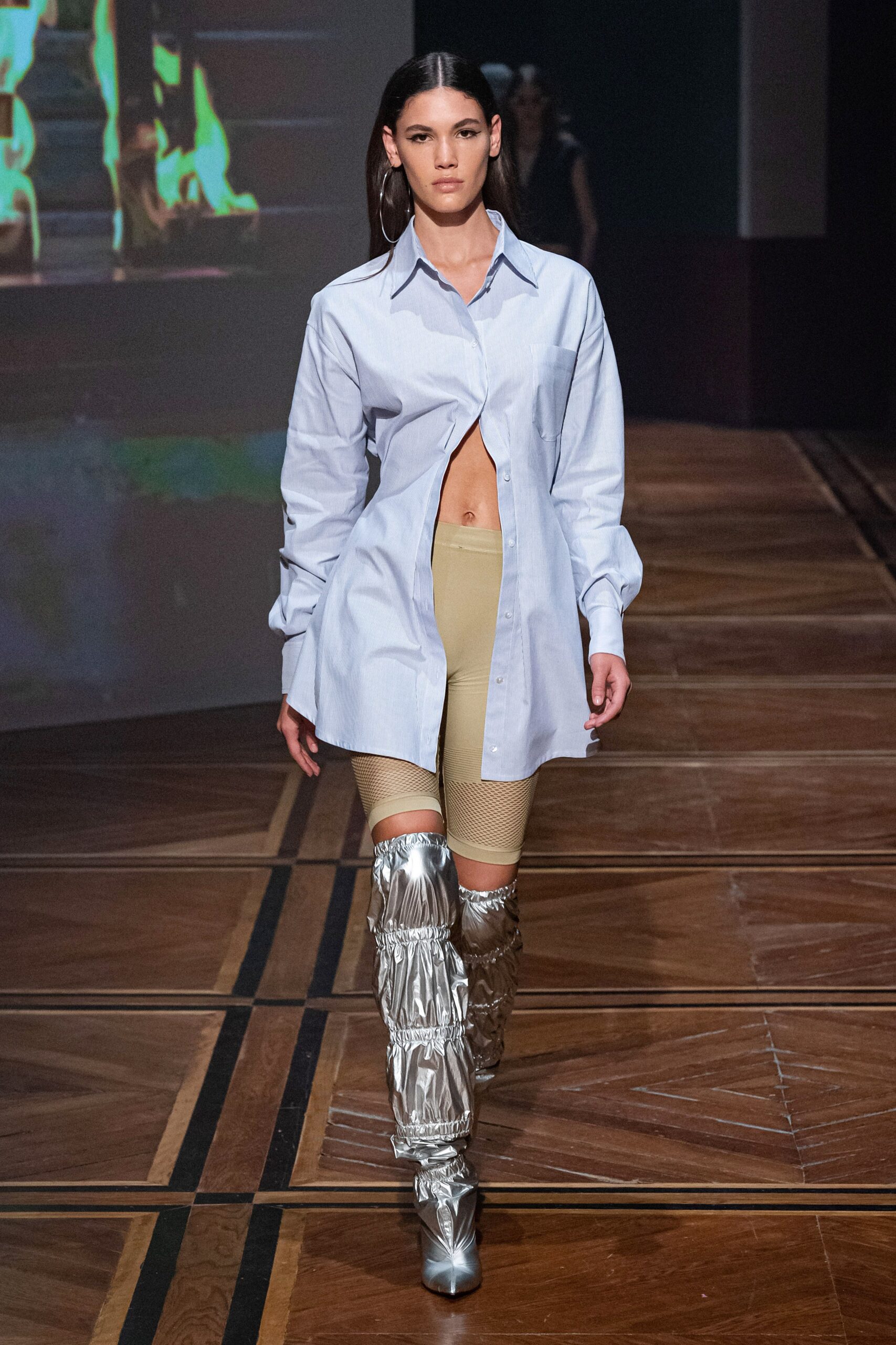 Unravel S/S 20 Look 15