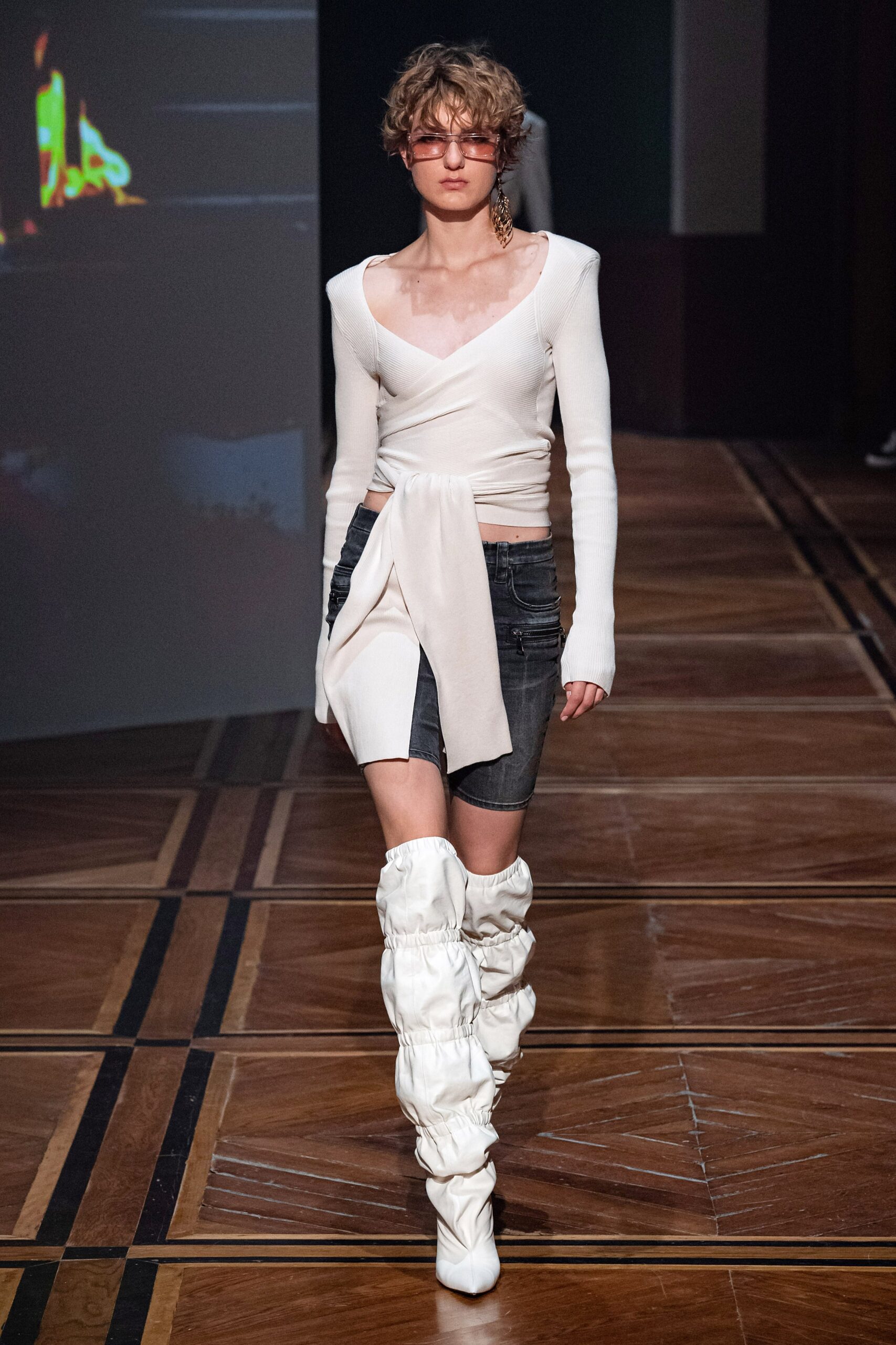 Unravel S/S 20 Look 20