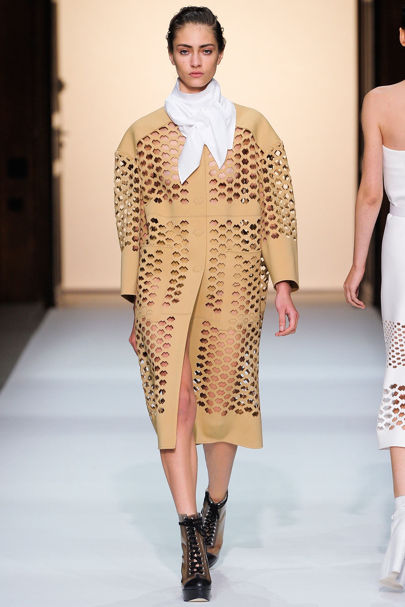 Véronique Leroy S/S 13 Look 18