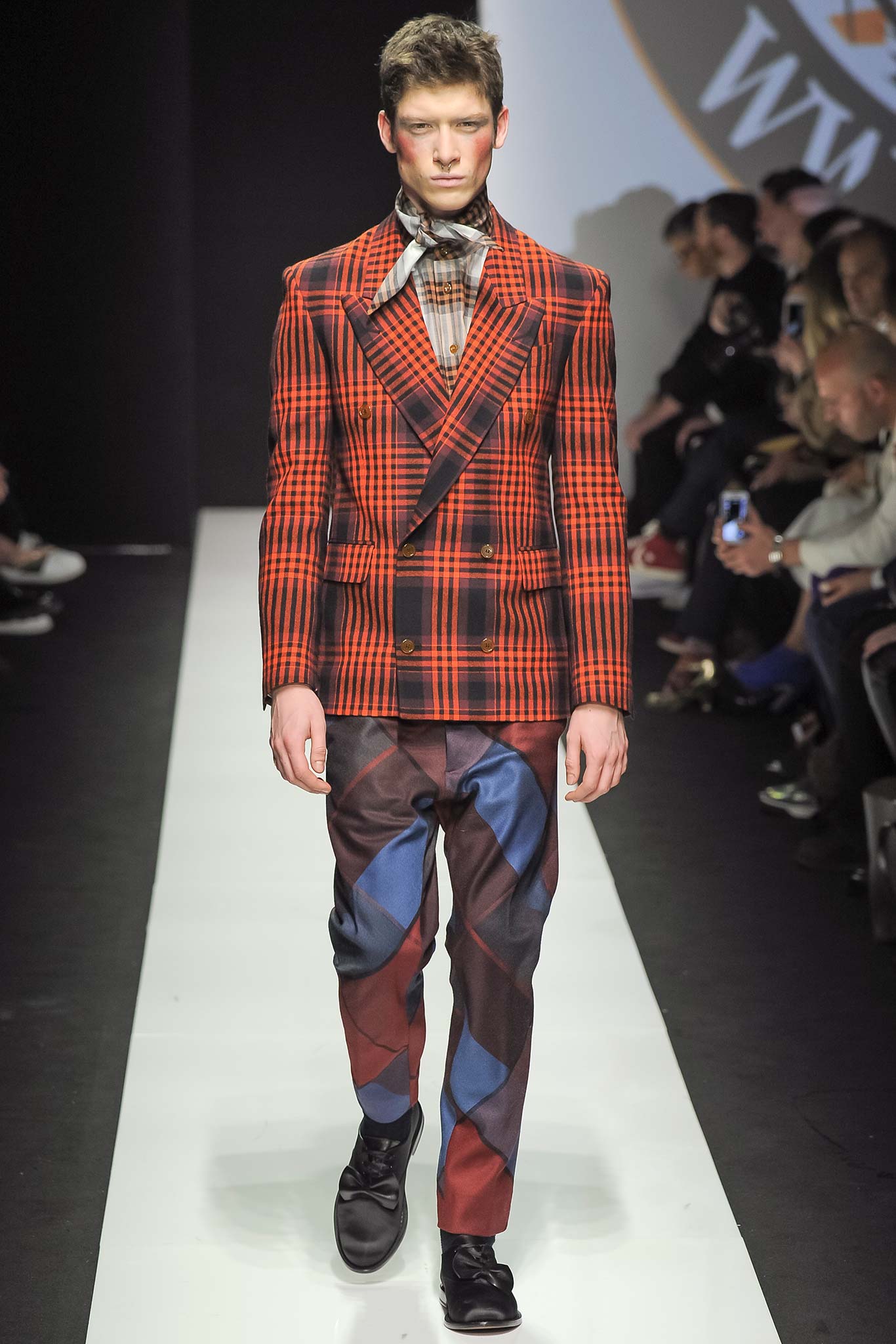Vivienne Westwood F/W 15 Menswear Look 3