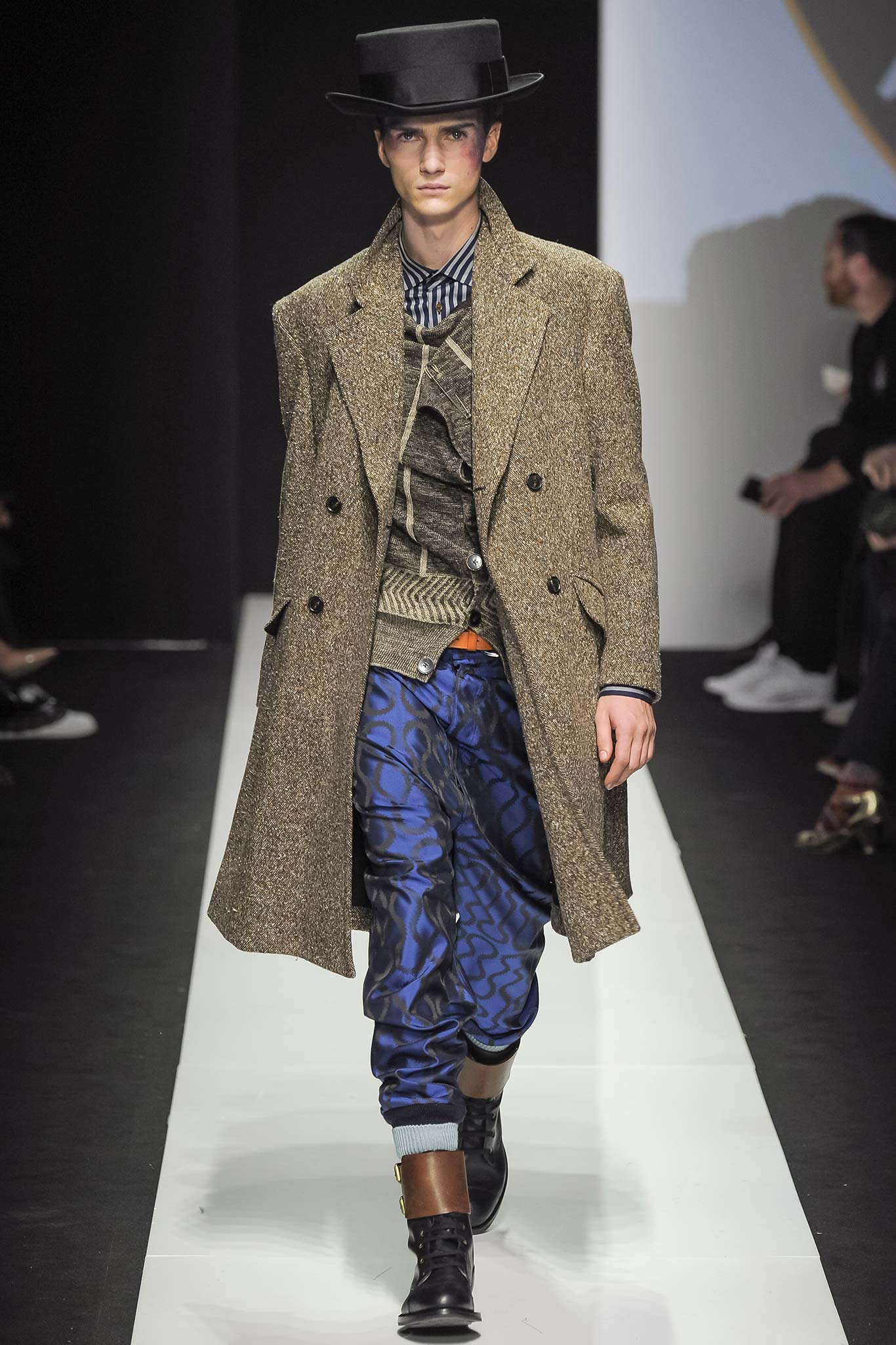 Vivienne Westwood F/W 15 Menswear Look 9