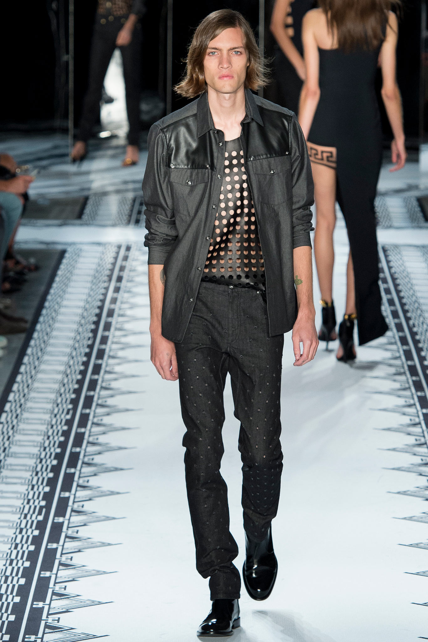 Versus Versace Spring 2015 Ready-to-Wear