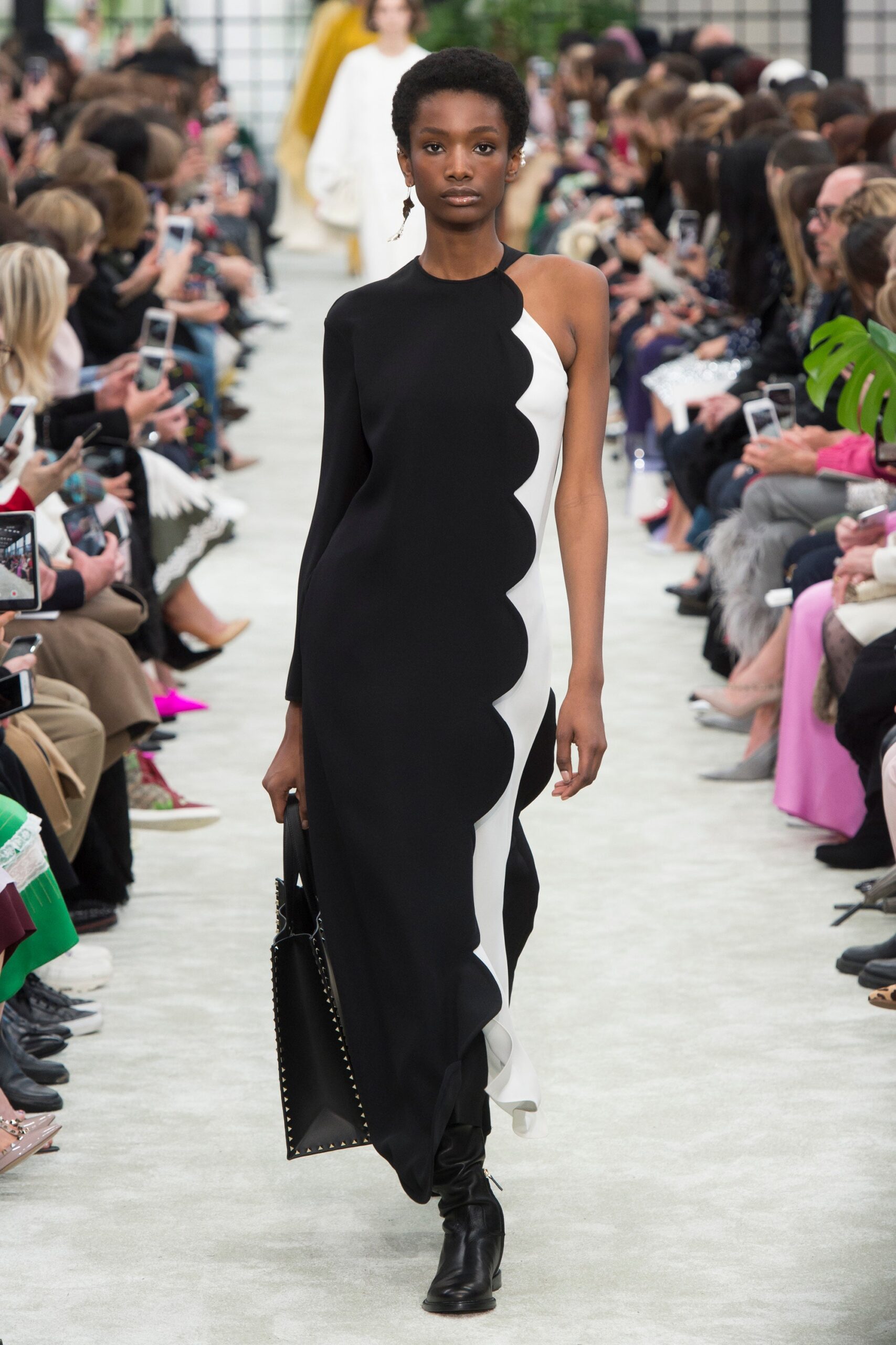 Valentino F/W 18 Look 3