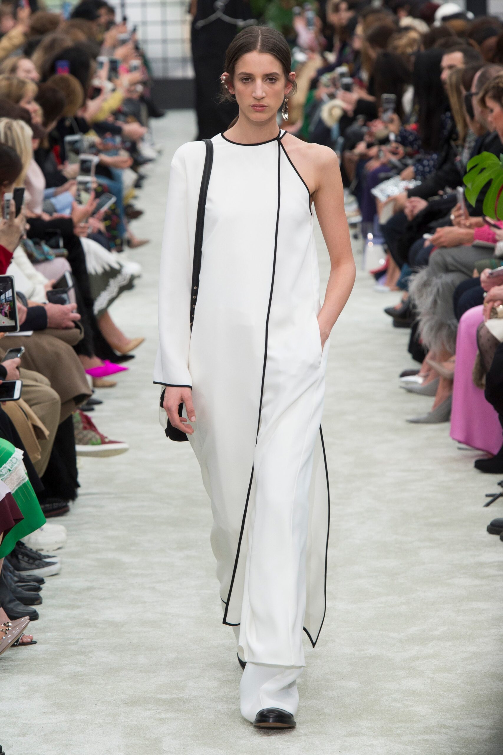Valentino F/W 18 Look 4