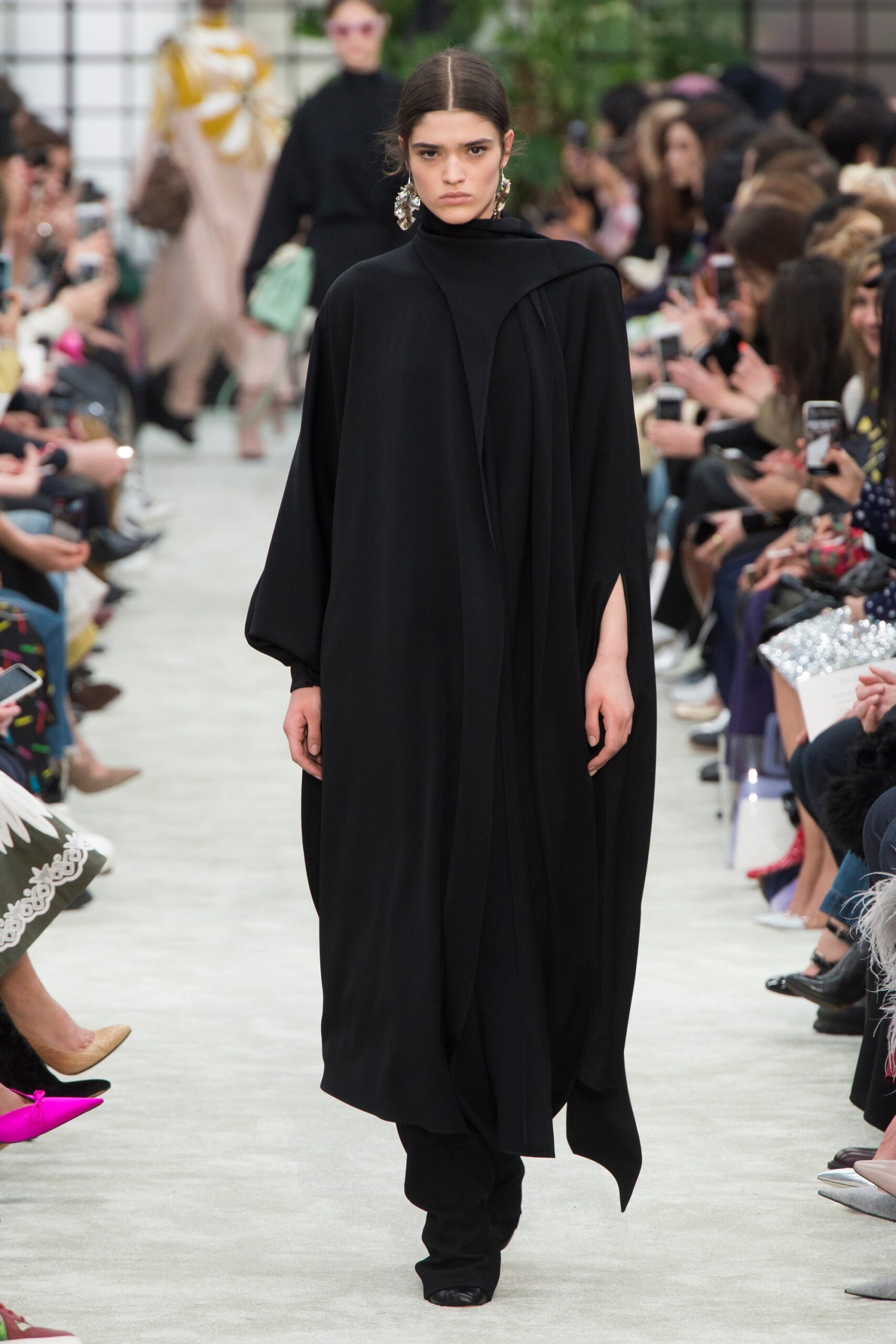 Valentino F/W 18 Look 7