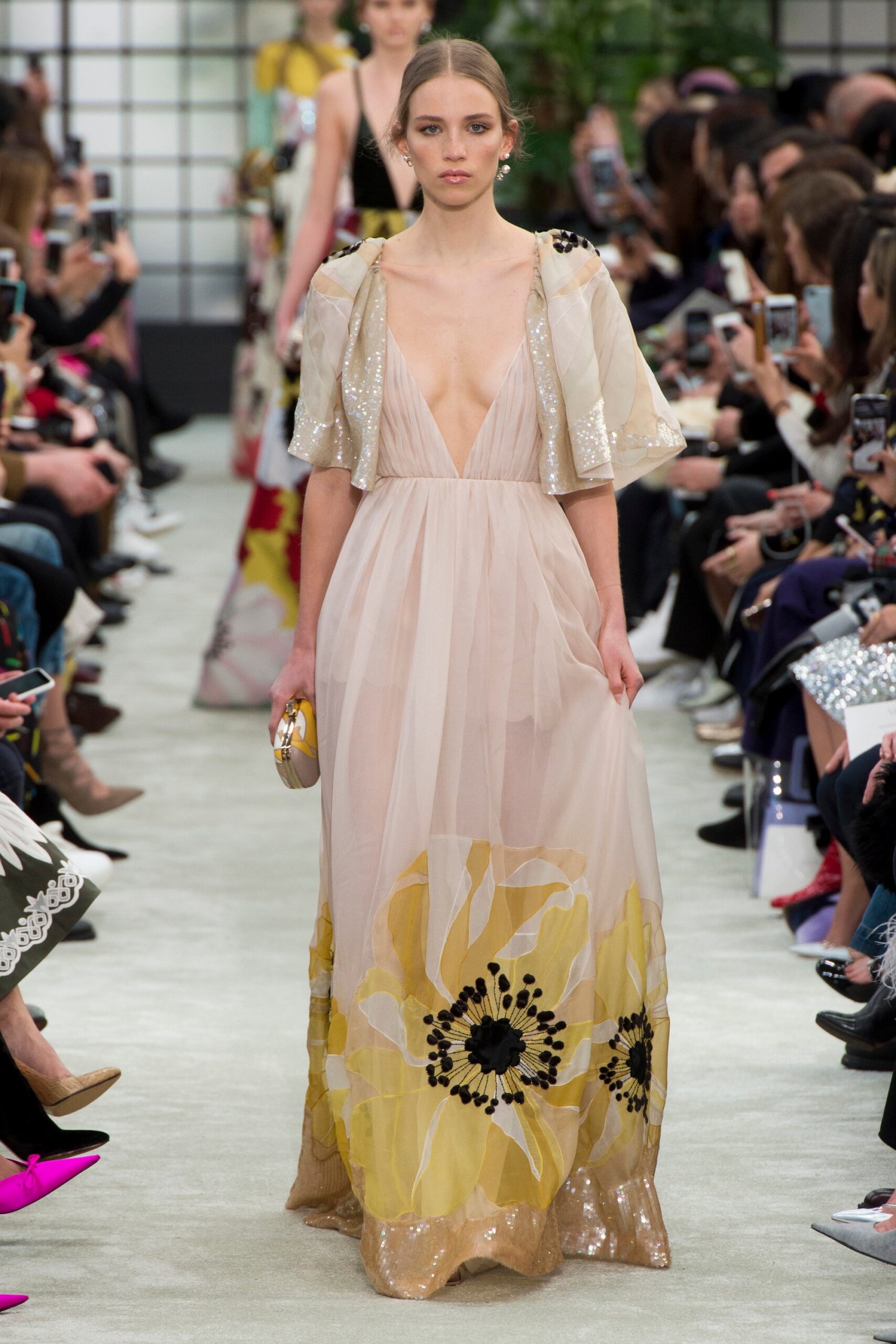 Valentino F/W 18 Look 30