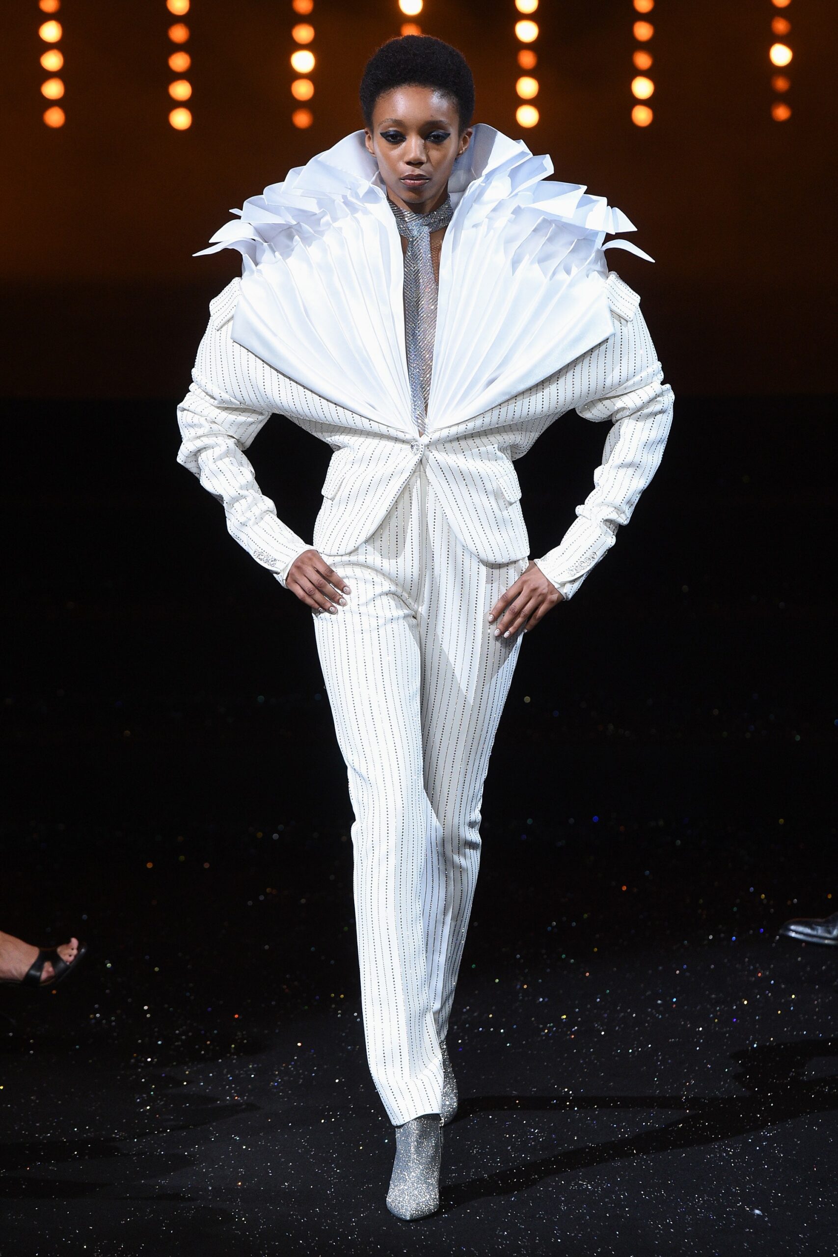 Viktor & Rolf F/W 18 Couture Look 13