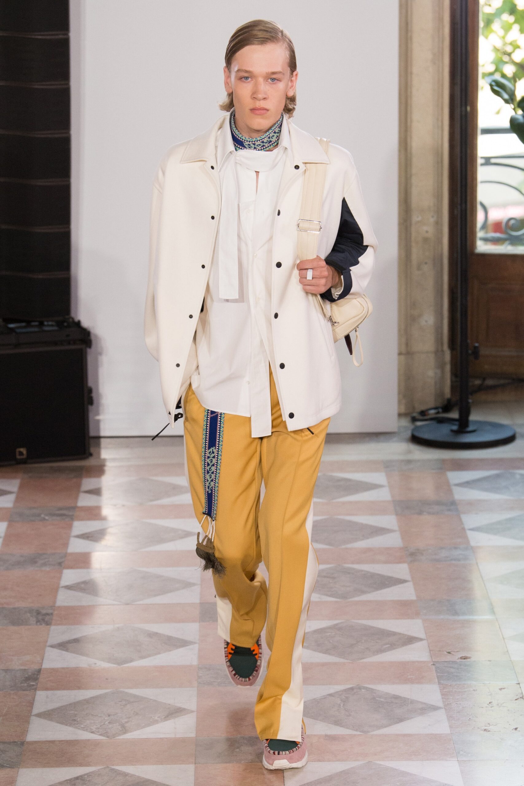 Valentino S/S 18 Menswear Look 25