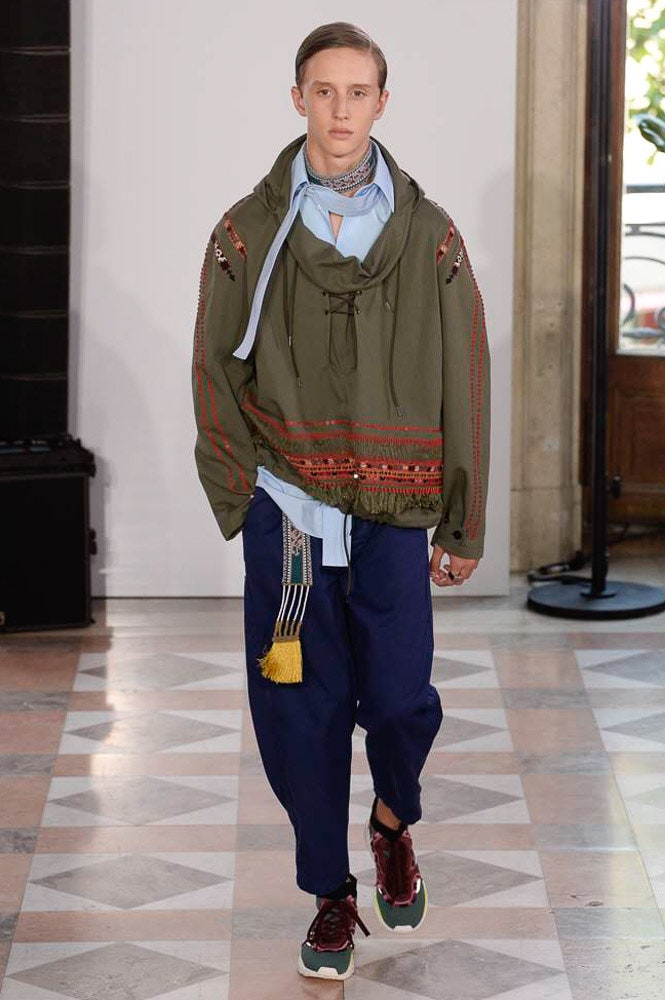 Valentino S/S 18 Menswear Look 28