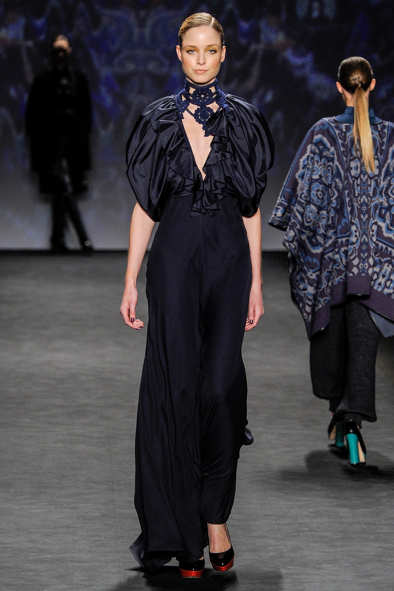 Vivienne Tam F/W 14 Look 17