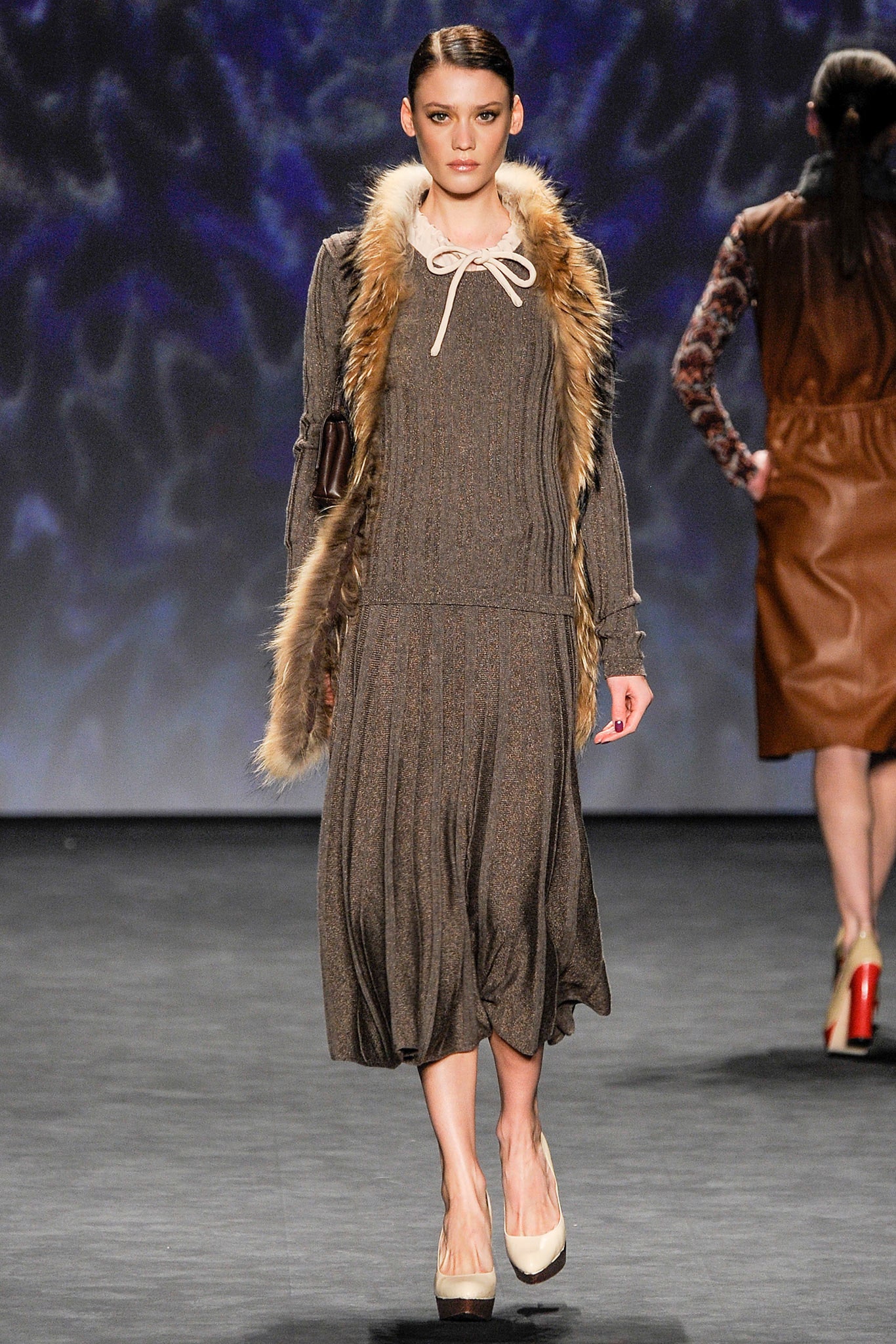 Vivienne Tam F/W 14 Look 31