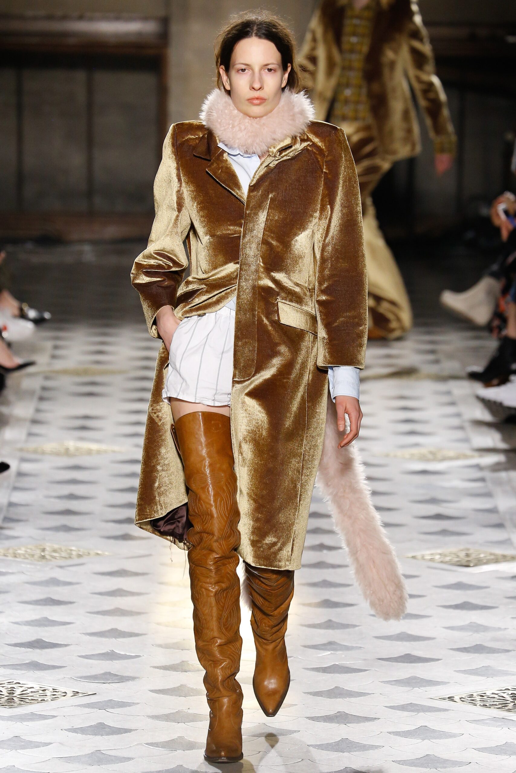 Vetements F/W 16 Look 18