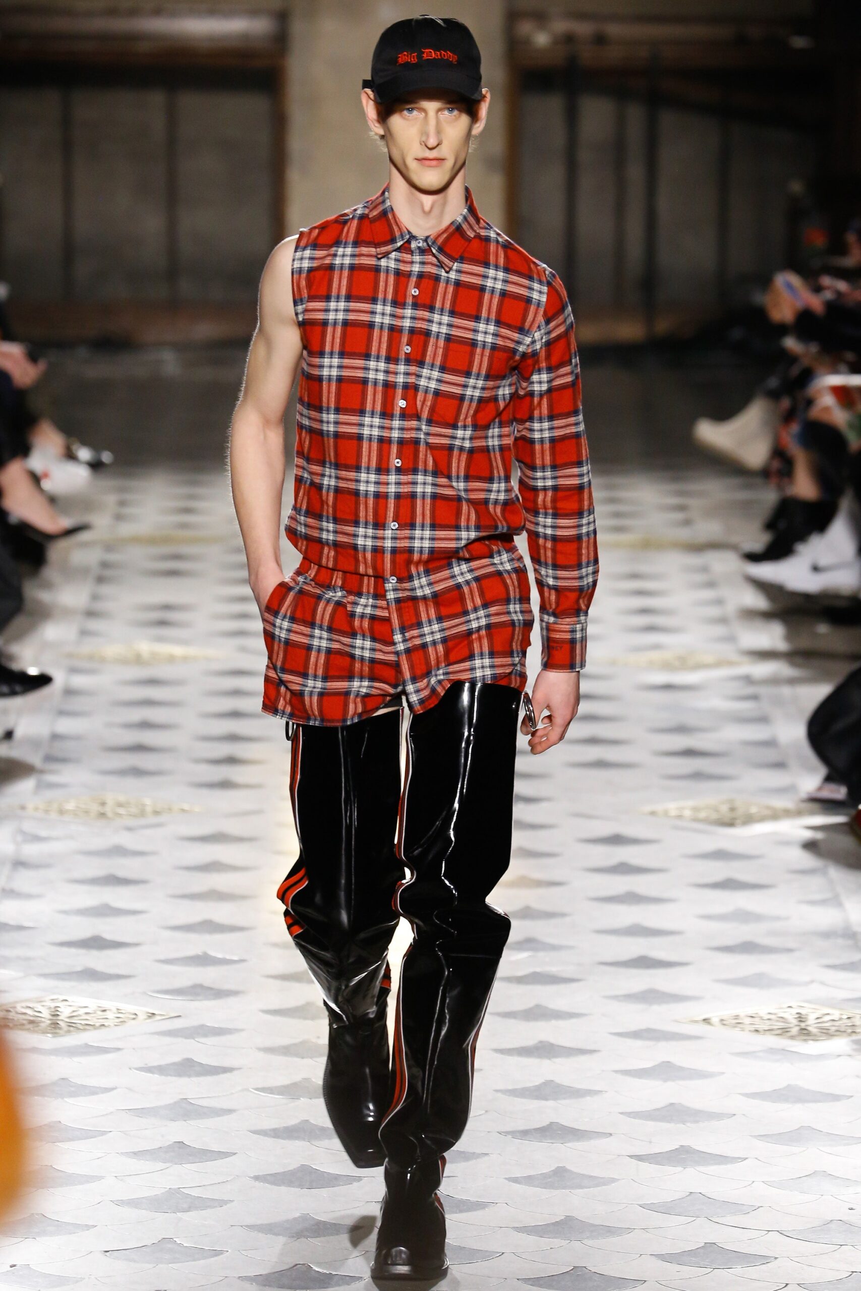 Vetements F/W 16 Look 23