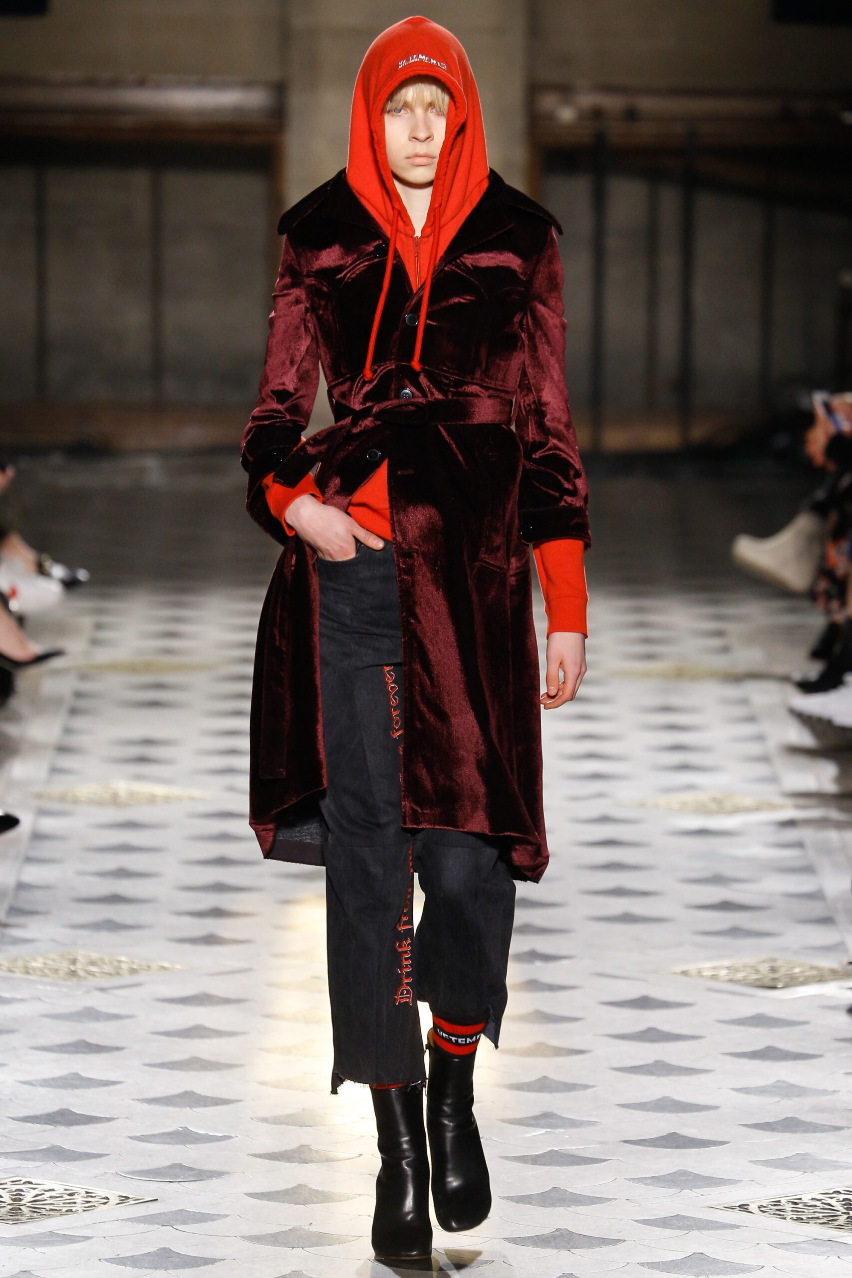 Vetements F/W 16 Look 24