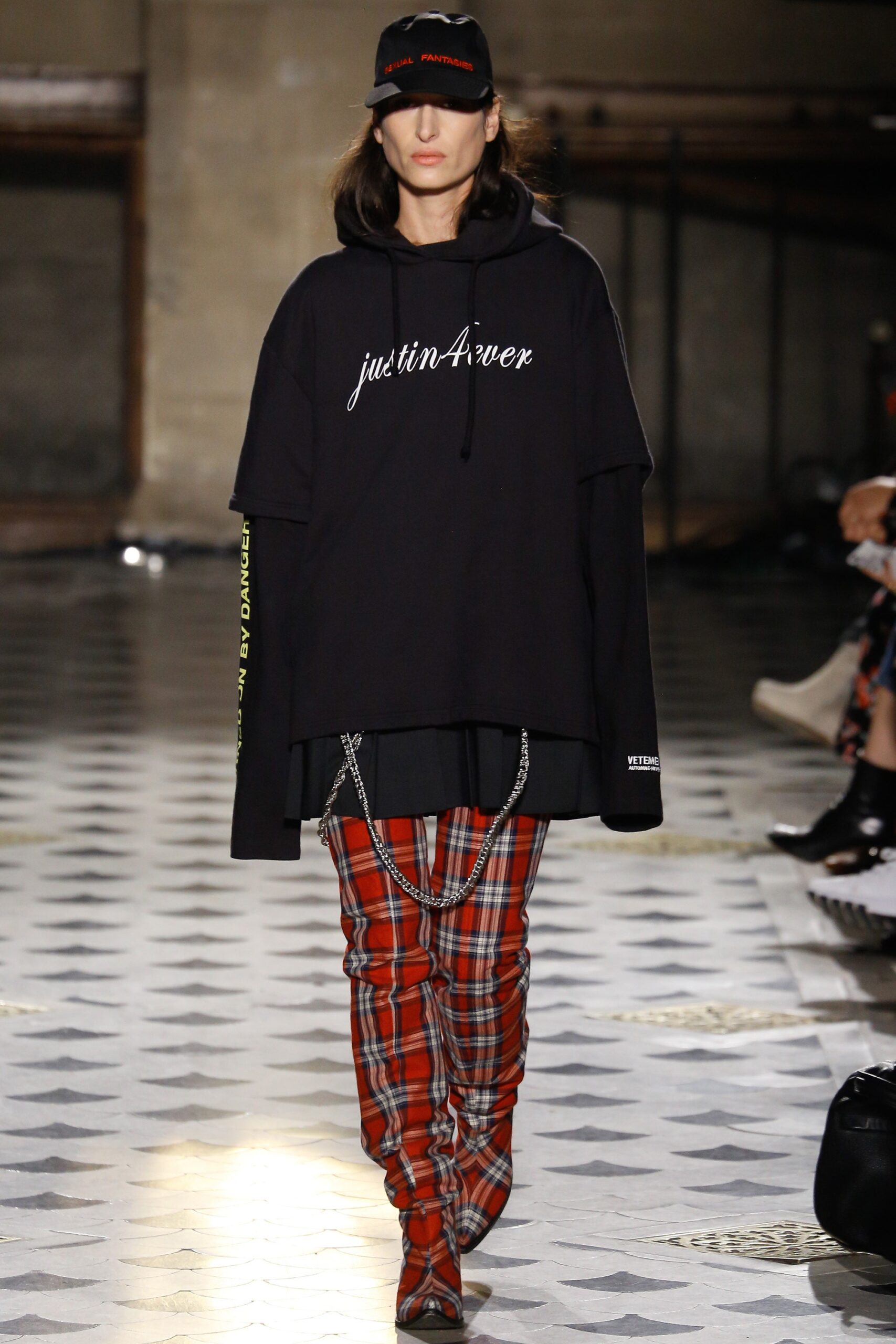 Vetements F/W 16 Look 29