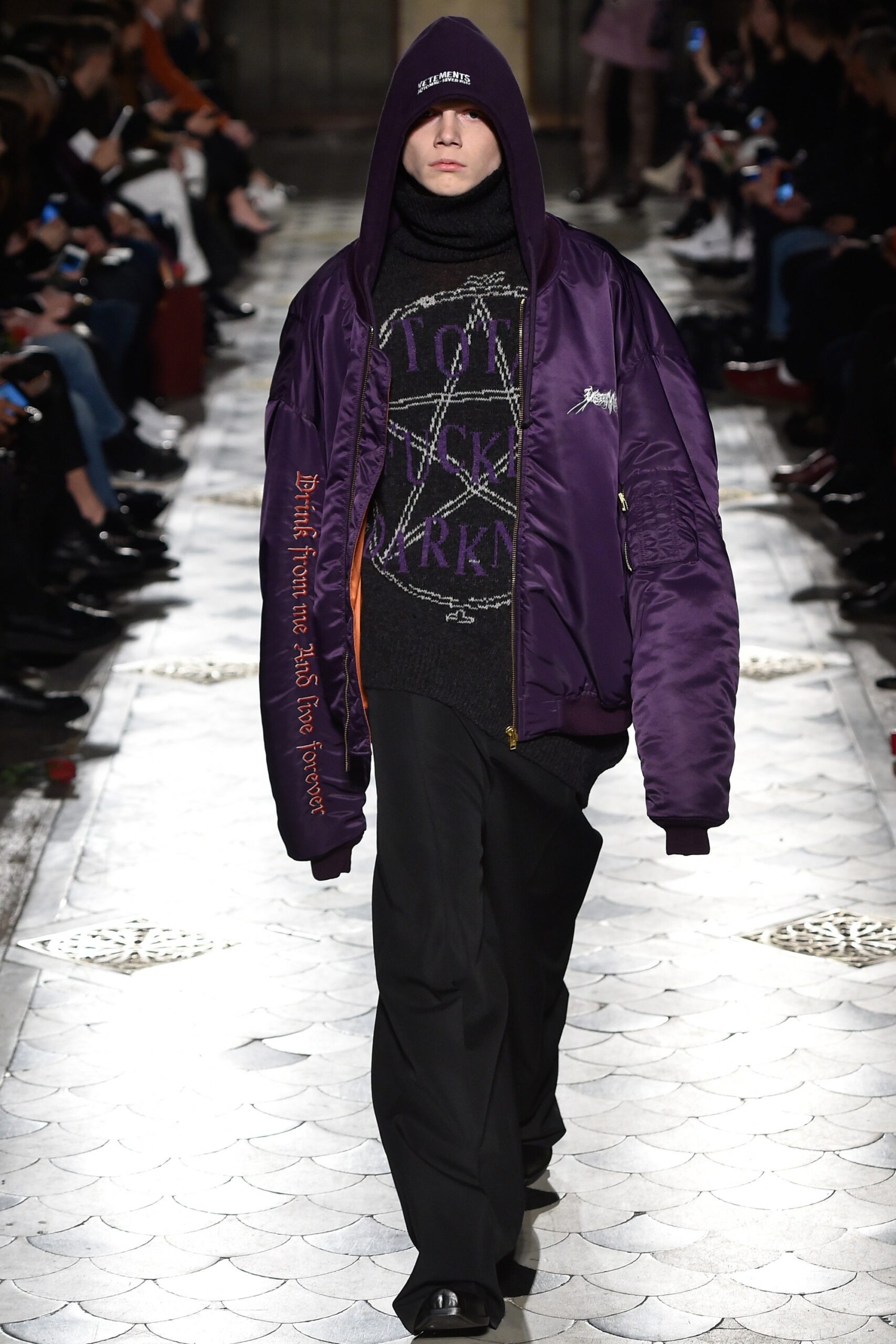 Vetements F/W 16 Look 32
