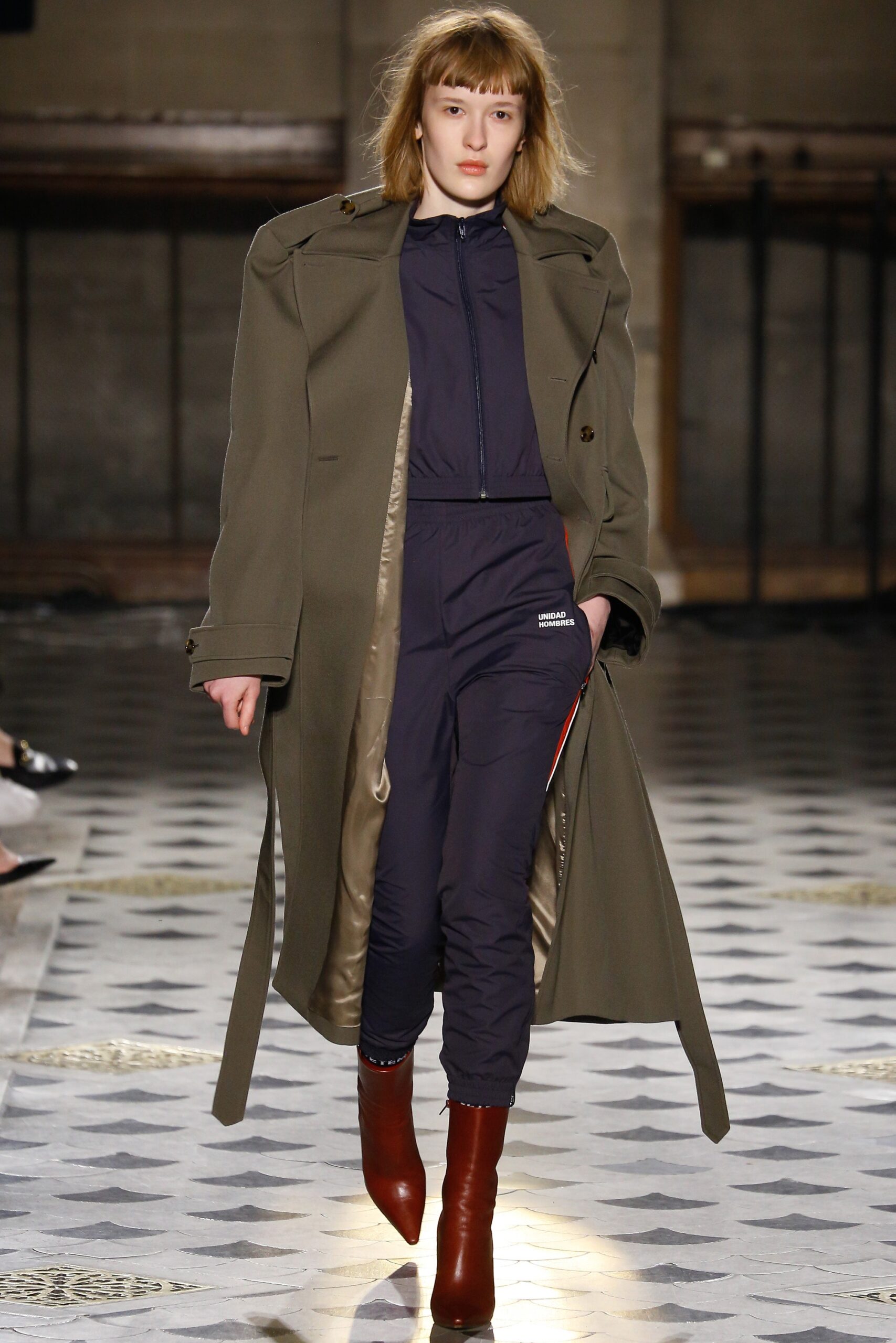 Vetements F/W 16 Look 44