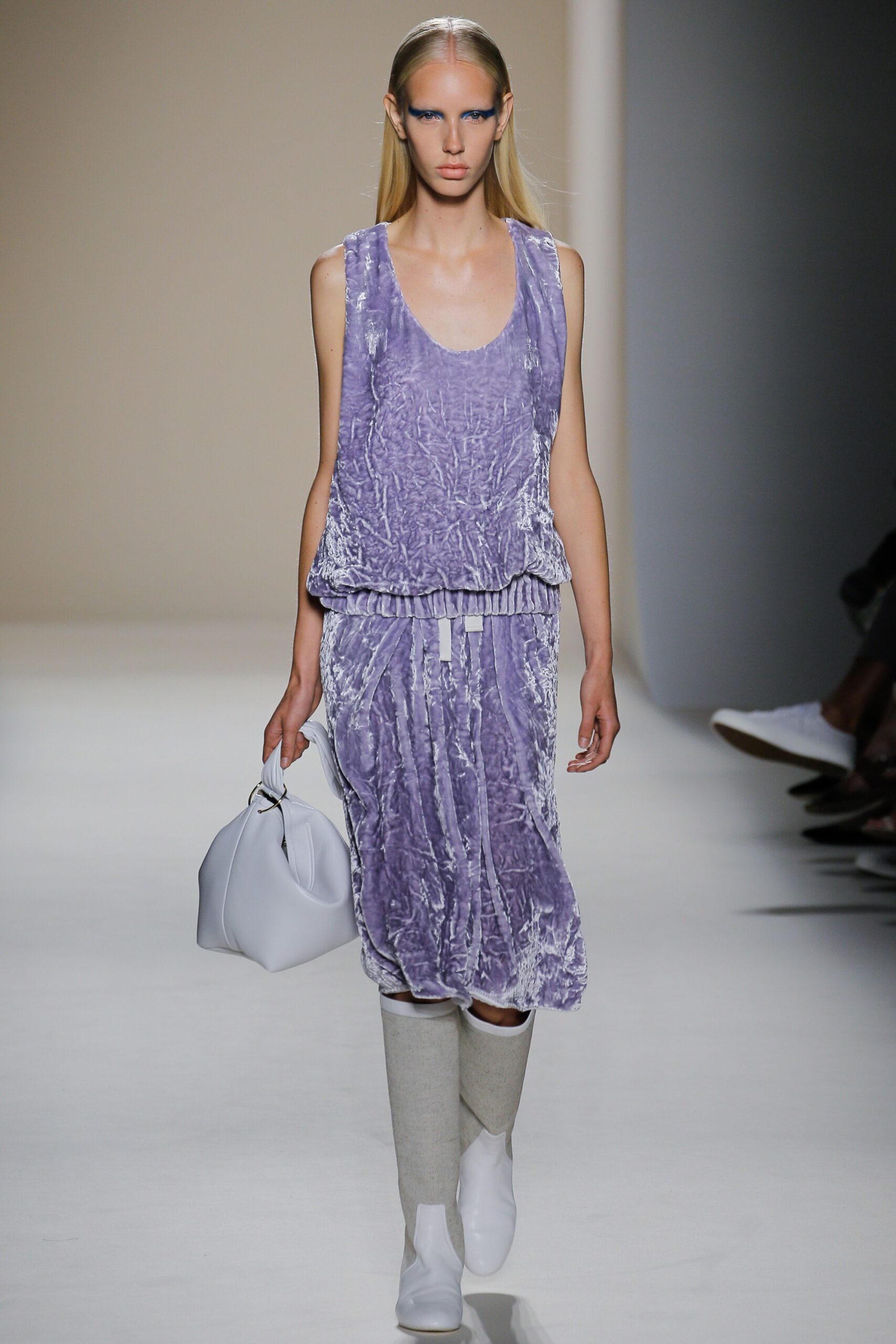 Victoria Beckham S/S 17 Look 1