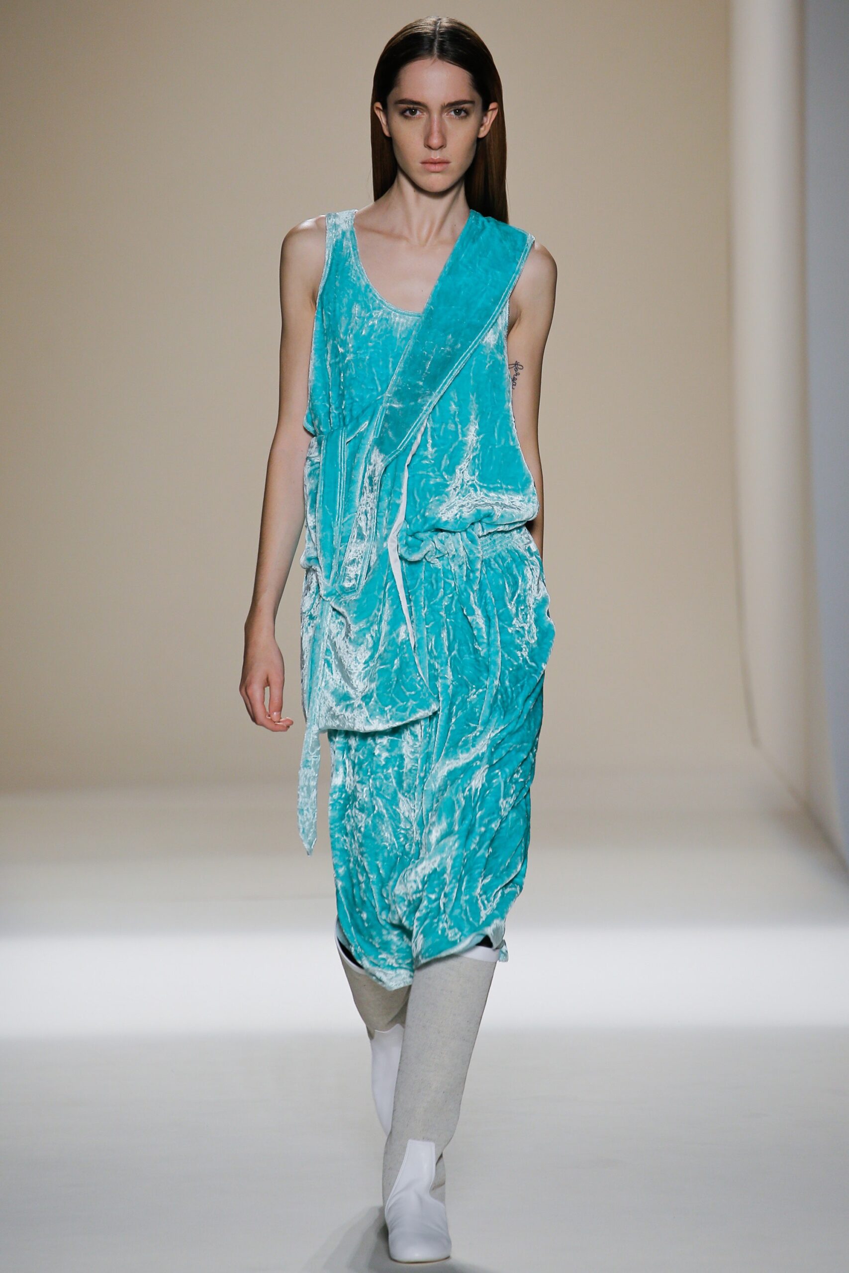 Victoria Beckham S/S 17 Look 3