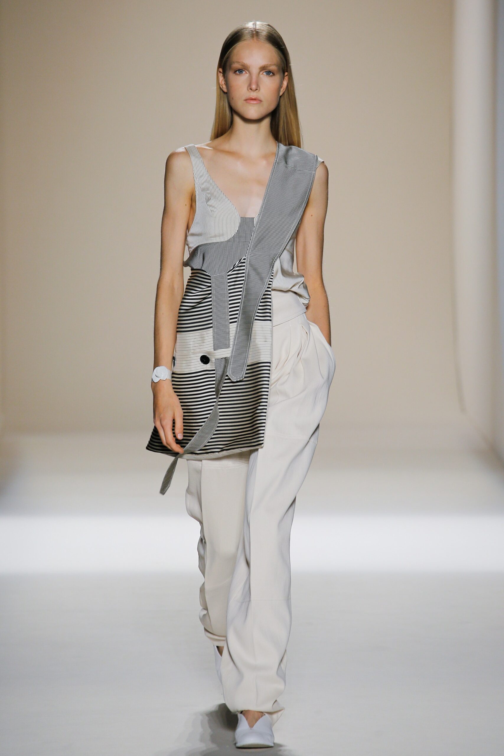 Victoria Beckham S/S 17 Look 21