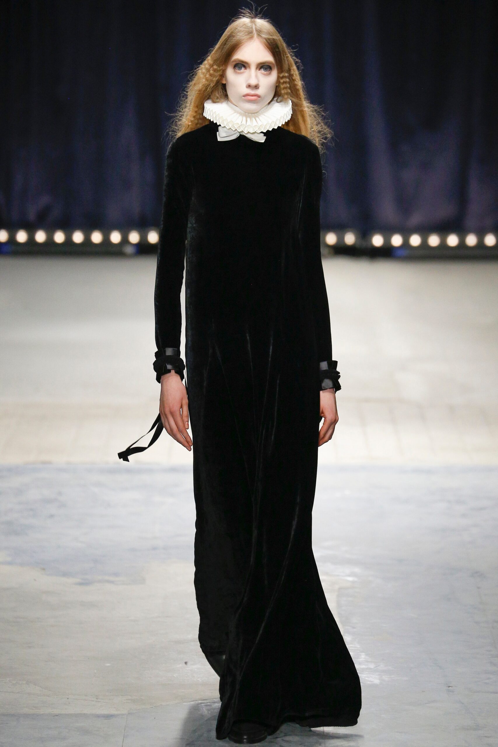 Veronique Branquinho Fall 2016 Ready-to-Wear