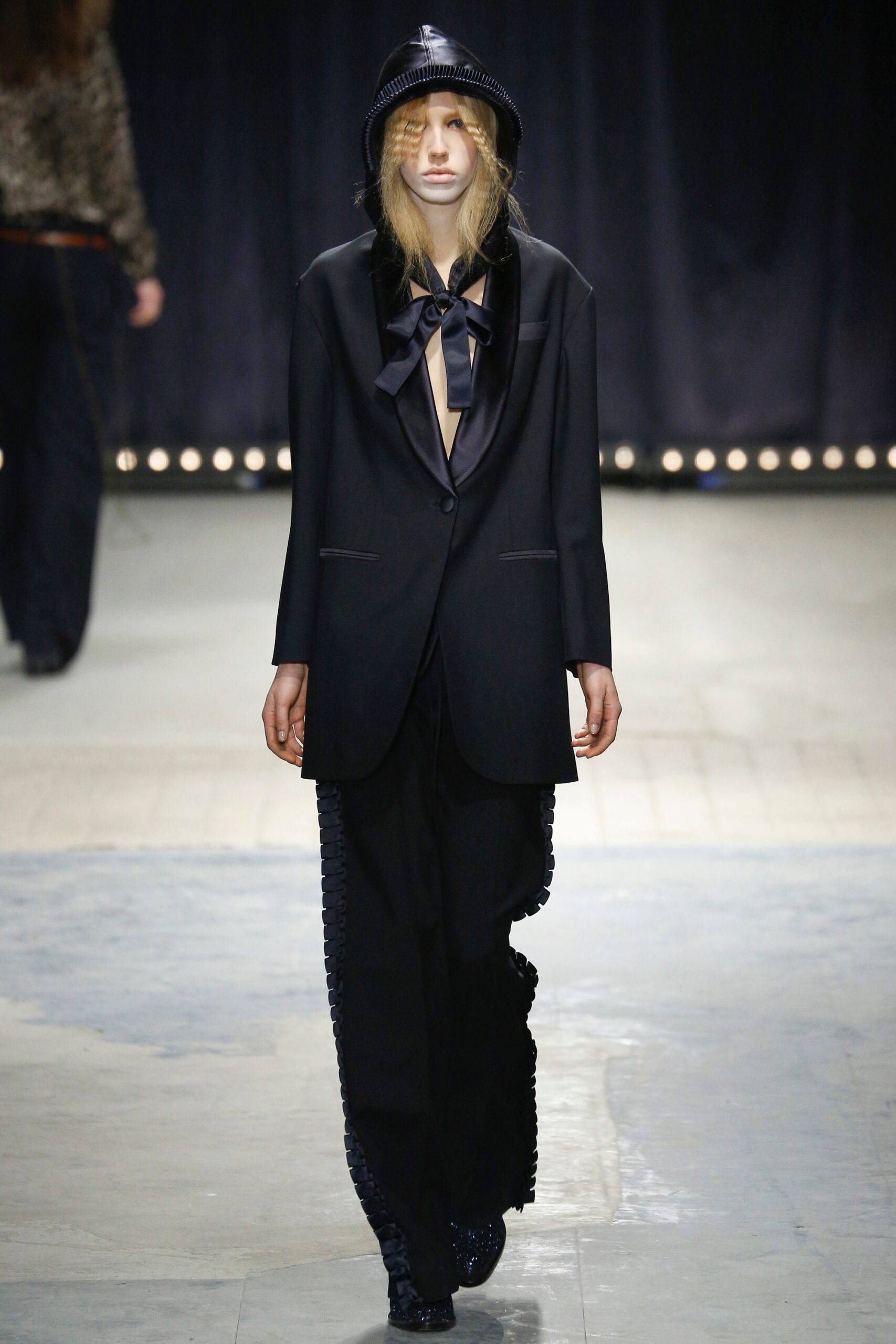 Veronique Branquinho F/W 16 Look 20
