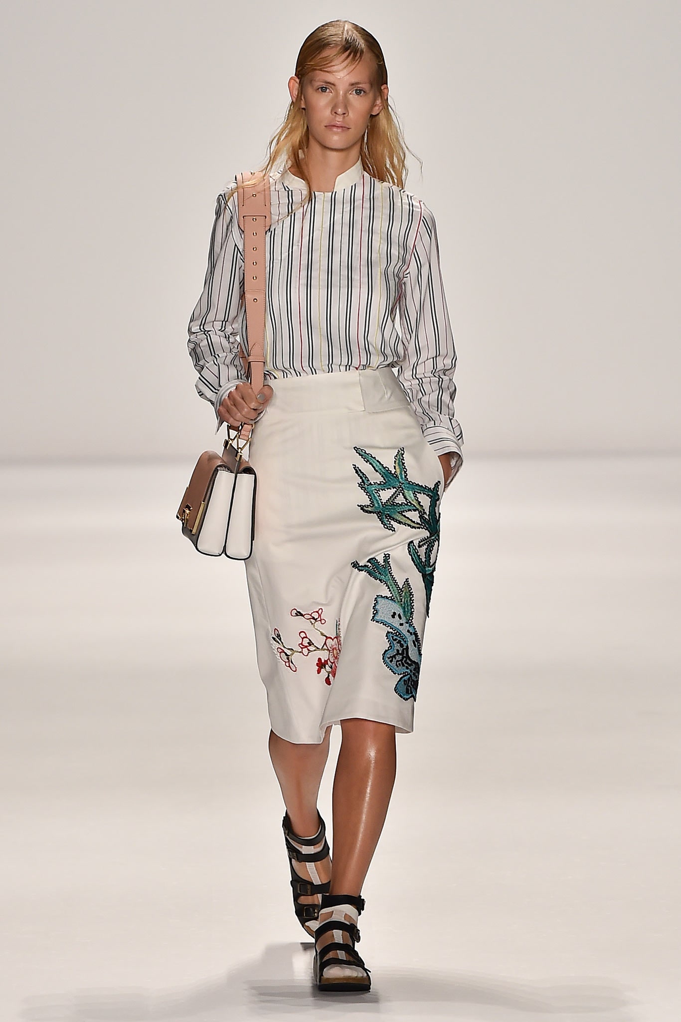 Vivienne Tam S/S 15 Look 3