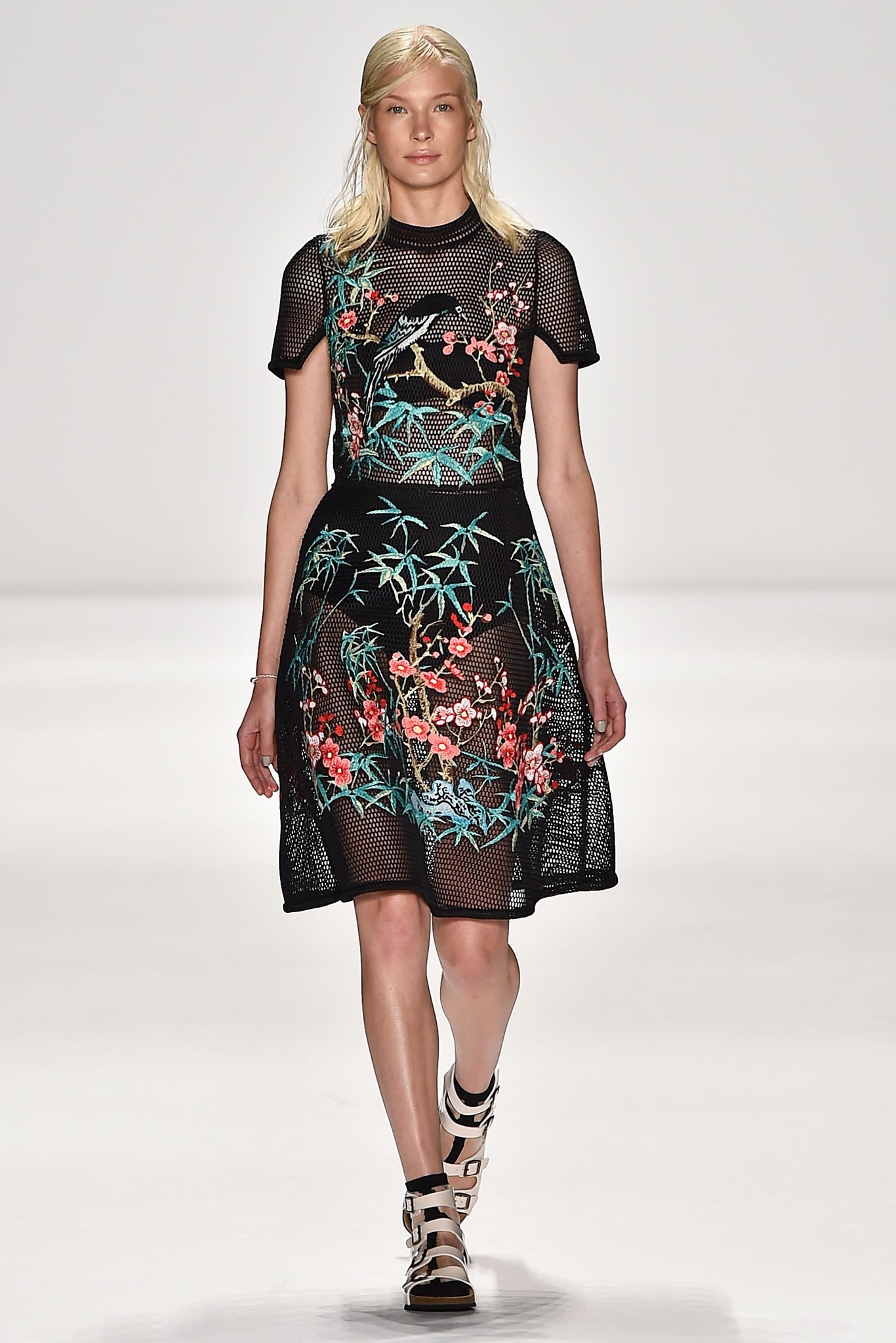 Vivienne Tam S/S 15 Look 10