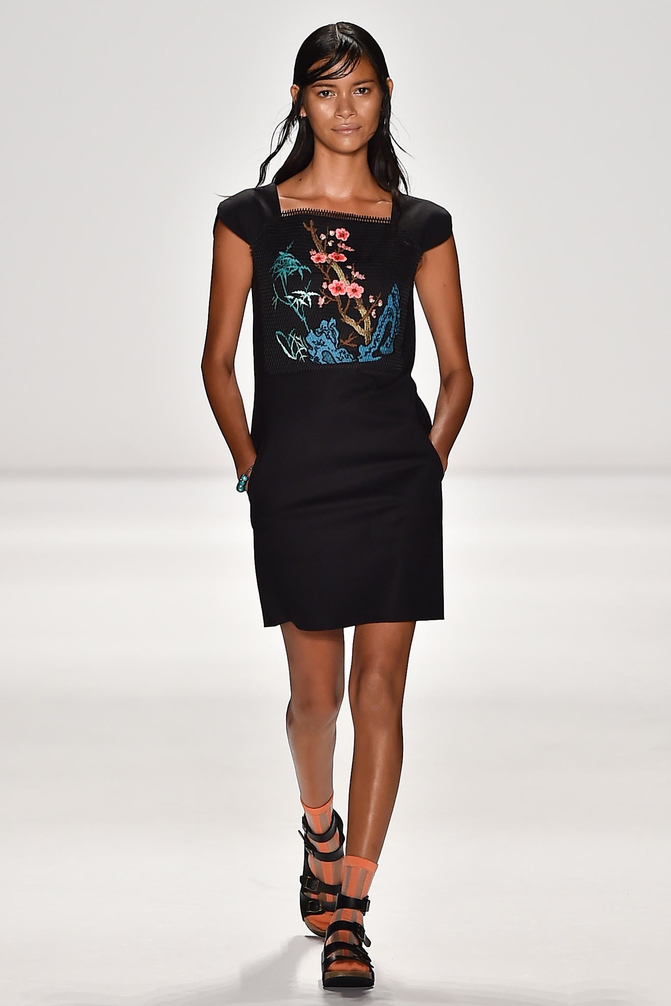 Vivienne Tam S/S 15 Look 14
