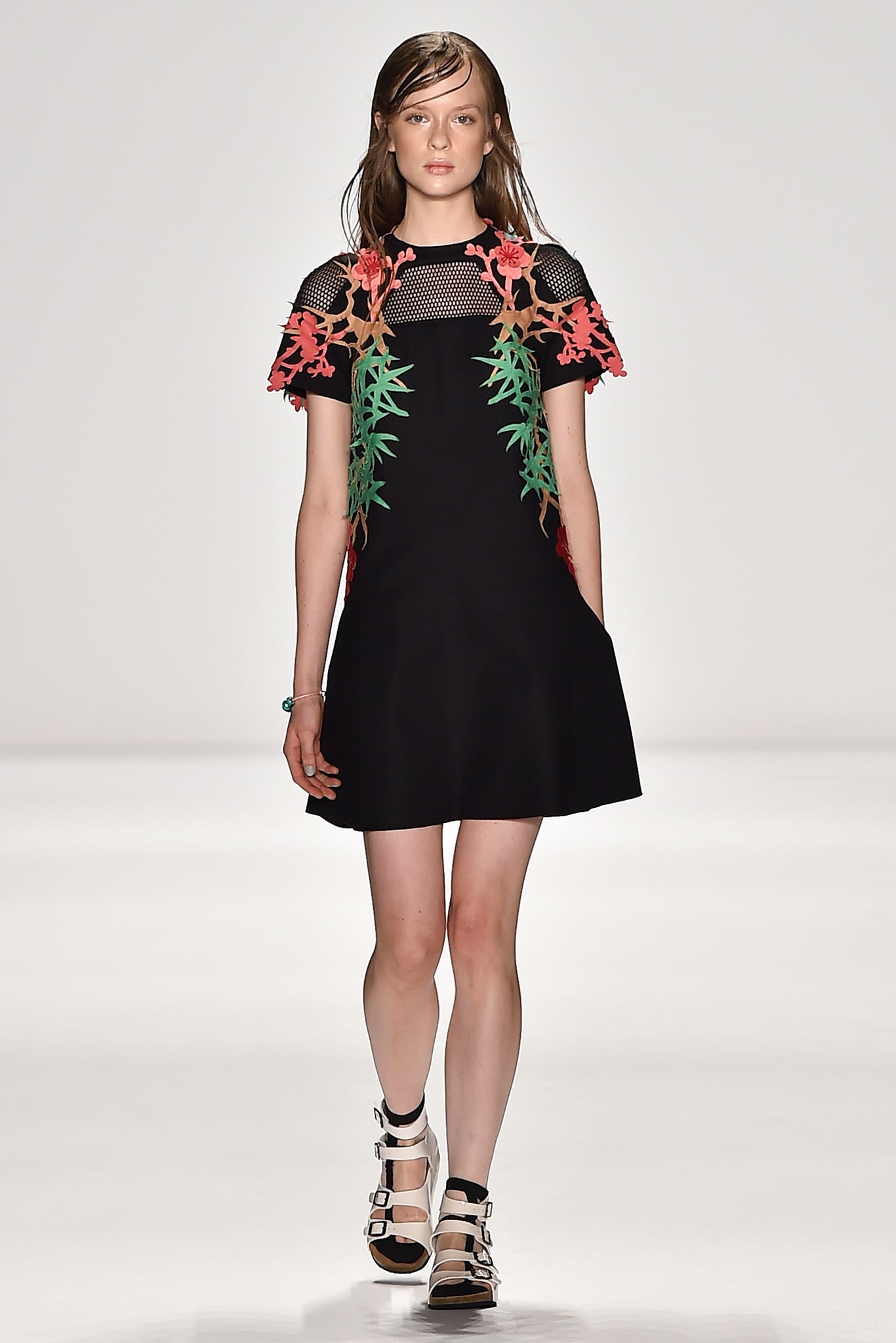 Vivienne Tam S/S 15 Look 16